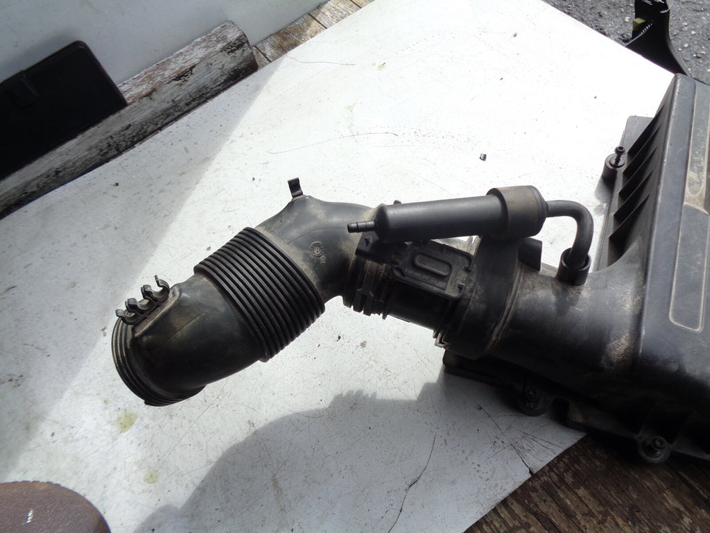 VW VOLKSWAGEN GOLF 2.0 TDI MK7 AIR FLOW METER INTAKE 04L906461B 5Q0129654