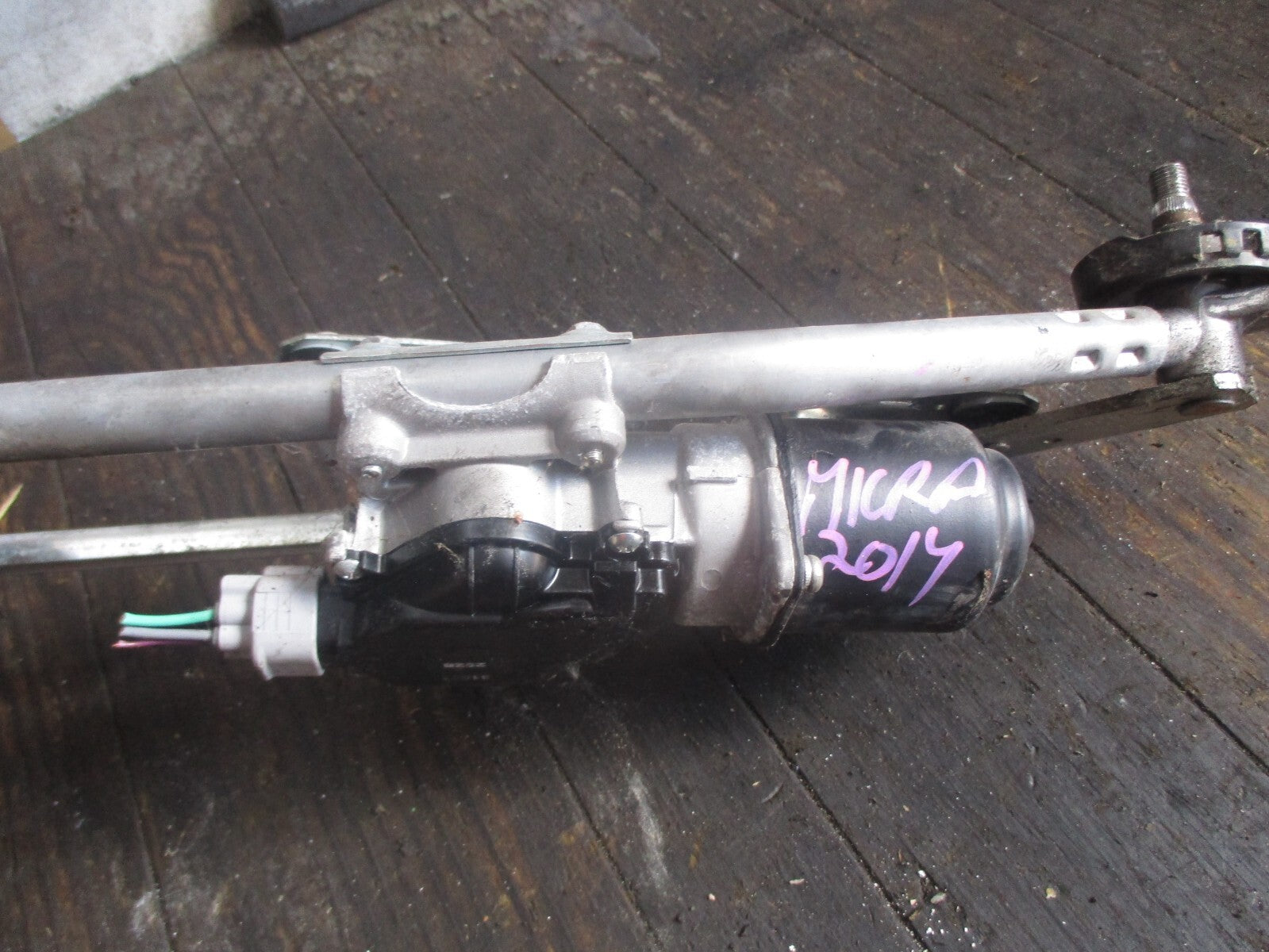 NISSAN MICRA 2014 K13 FRONT WIPER MOTOR