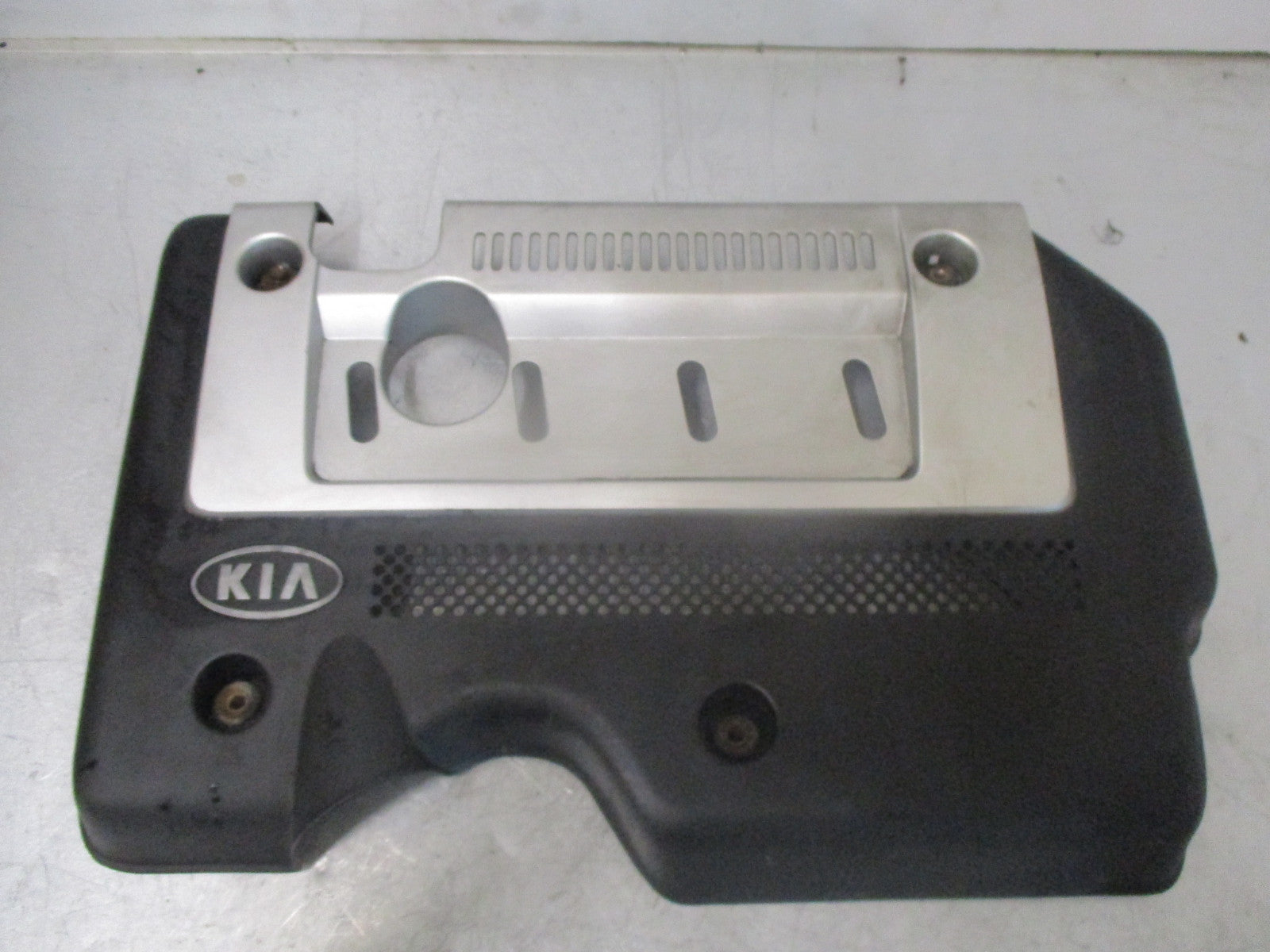 KIA CARENS 2.0 CRDI ENGINE COVER 2AJ41023
