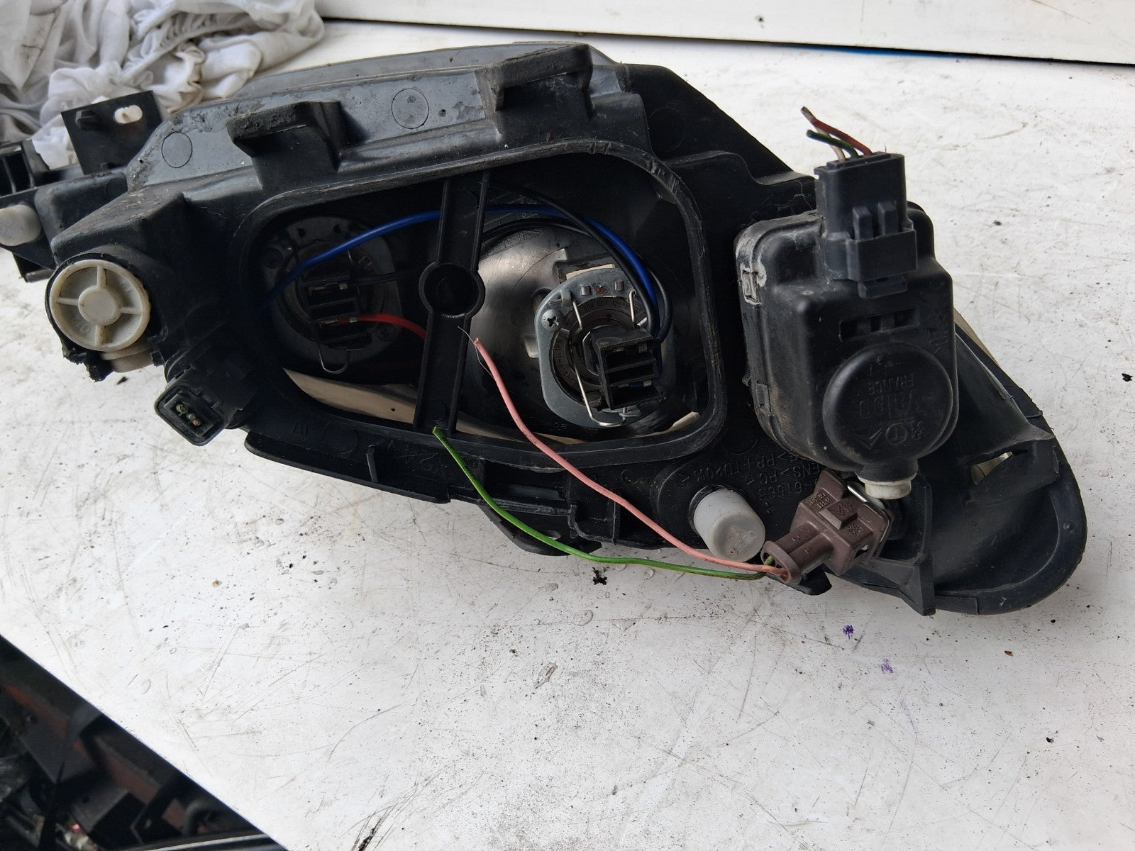 2005 PEUGEOT 206 NSF PASSENGER SIDE FRONT LEFT HEADLIGHT HEADLAMP 9630869680