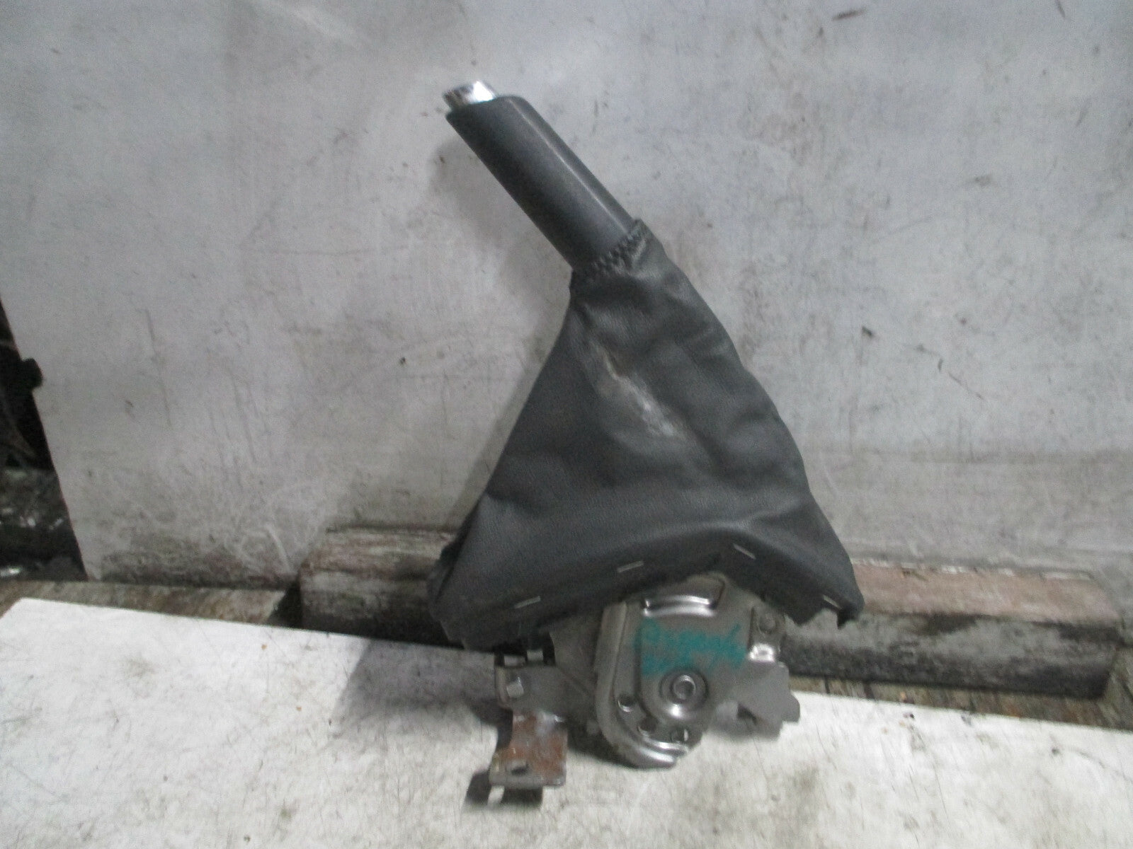 VAUXHALL ASTRA H 2012 PARKING HANDBRAKE LEVER MECHANISM