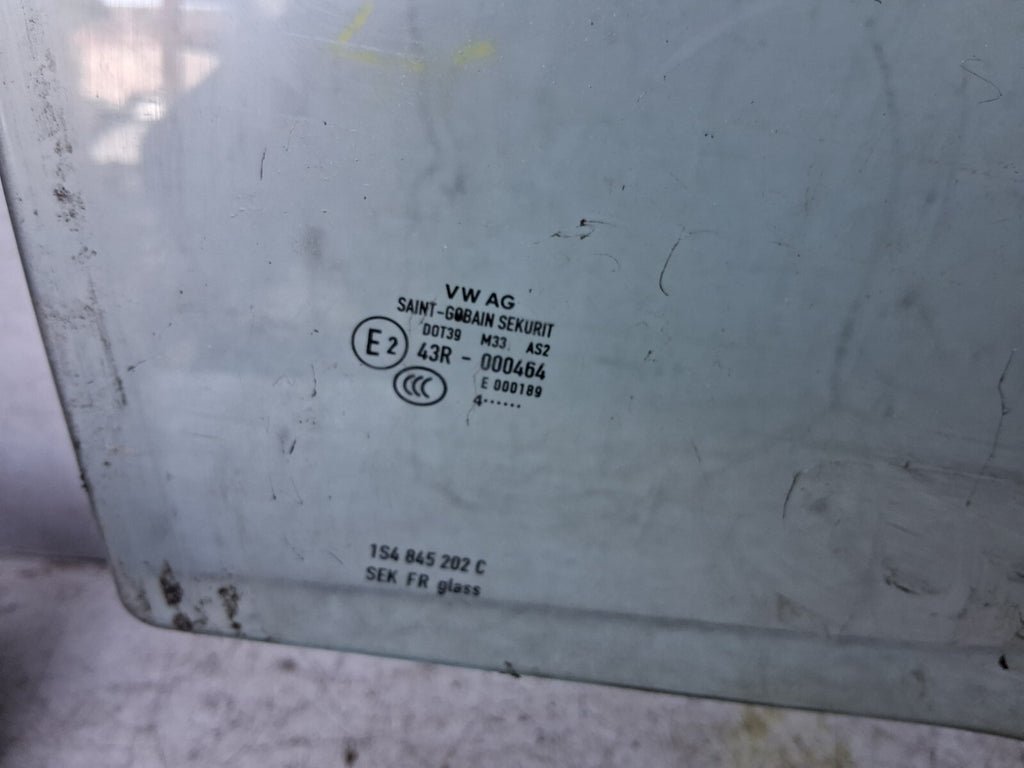 2014 VW VOLKSWAGEN UP 5 DOOR OSF DRIVER SIDE FRONT RIGHT WINDOW GLASS