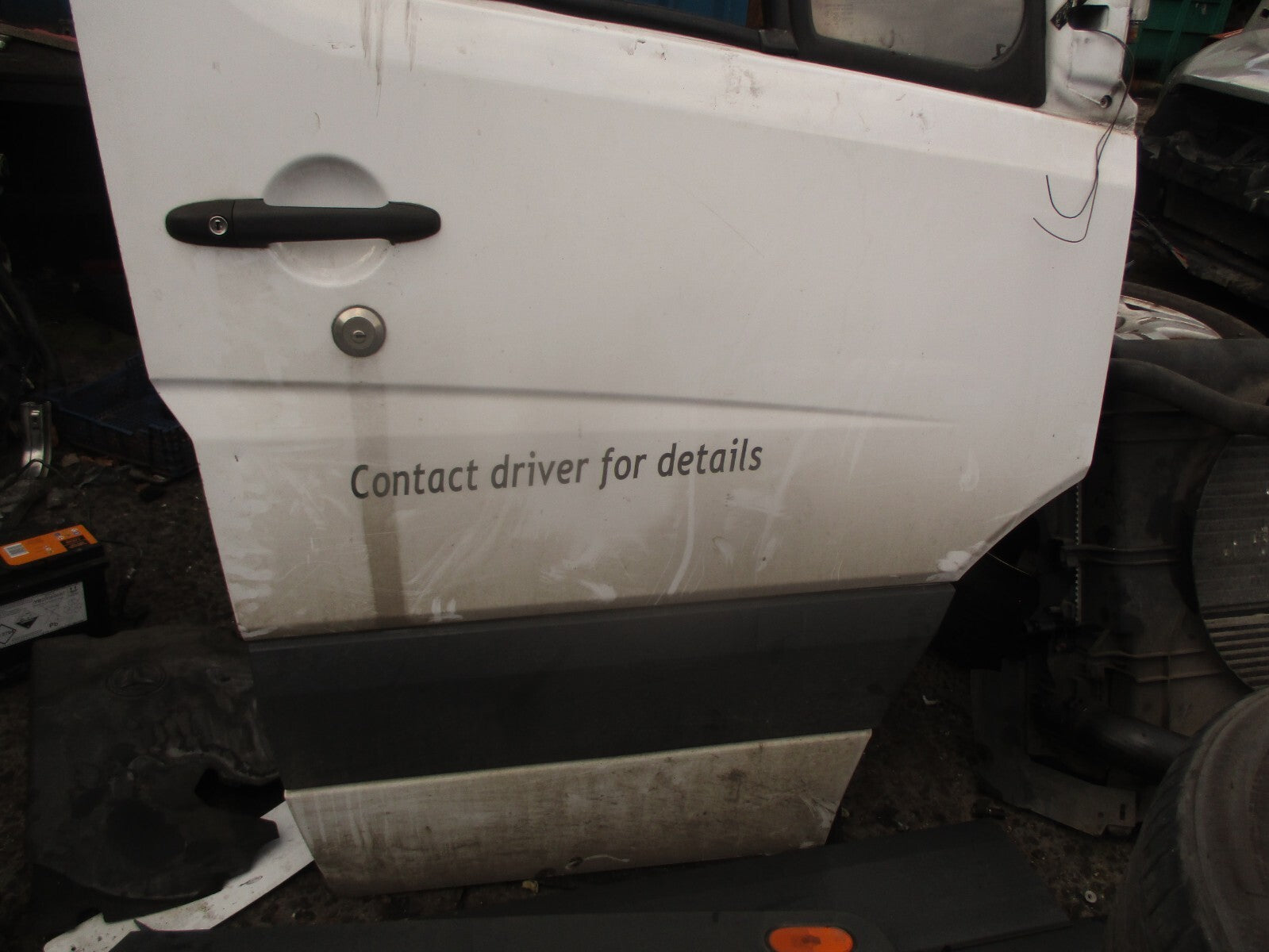 2014 MERCEDES SPRINTER W906 OSF DRIVER SIDE FRONT RIGHT COMPLETE DOOR WHITE