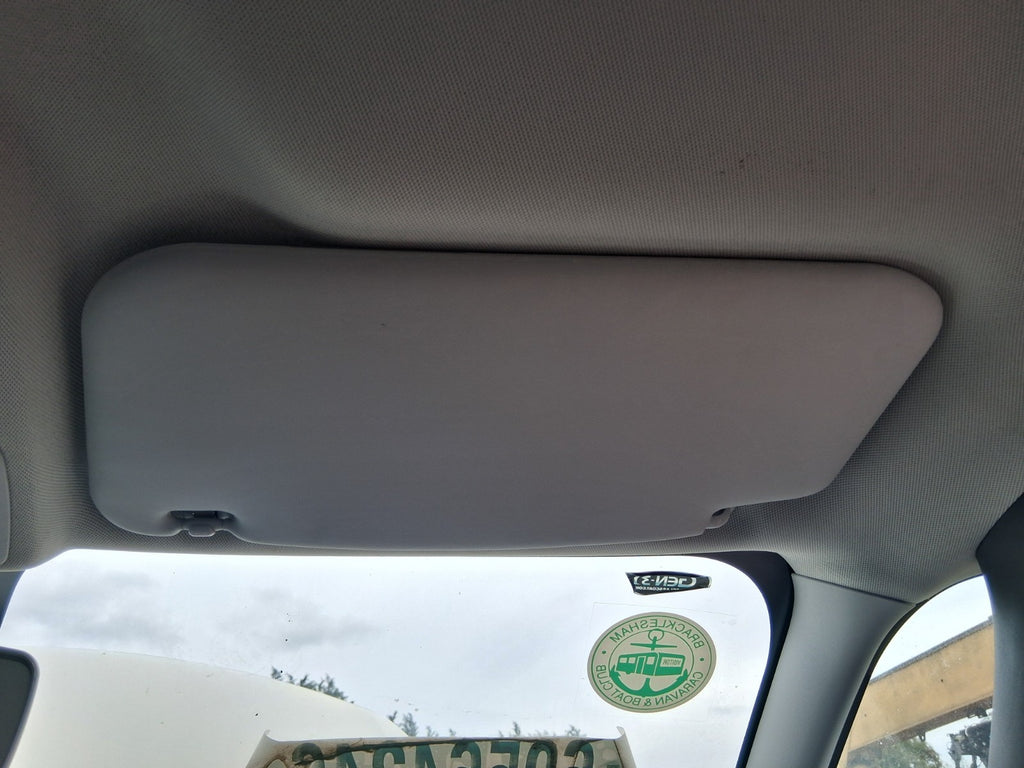 2019 FIAT 500L HATCH OSF DRIVER SIDE FRONT INTERIOR SUN VISOR SHADE