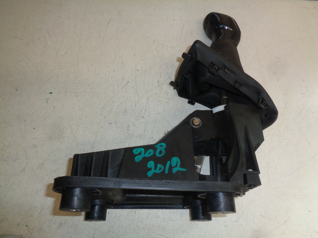 PEUGEOT 208 2012 5 SPEED MANUAL GEAR STICK GEAR SHIFTER 9676190280