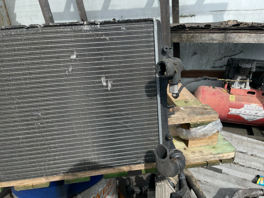 VW VOLKSWAGEN AUDI SEAT 1.9 TDI DIESEL PD WATER COOLANT RADIATOR 1K0121253AA R43