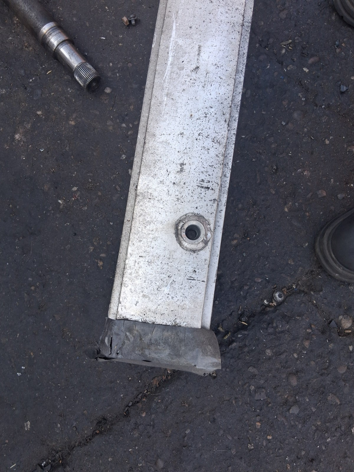 2013 CITROEN C4 MK2 FRONT BUMPER CRASH IMPACT REINFORCEMENT BAR