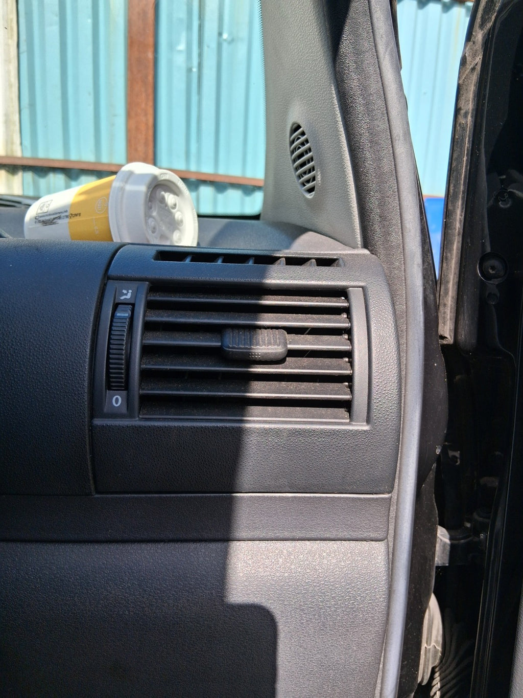 2011 VW VOLKSWAGEN FOX 3 DOOR OSF DRIVER SIDE FRONT RIGHT AIR VENT