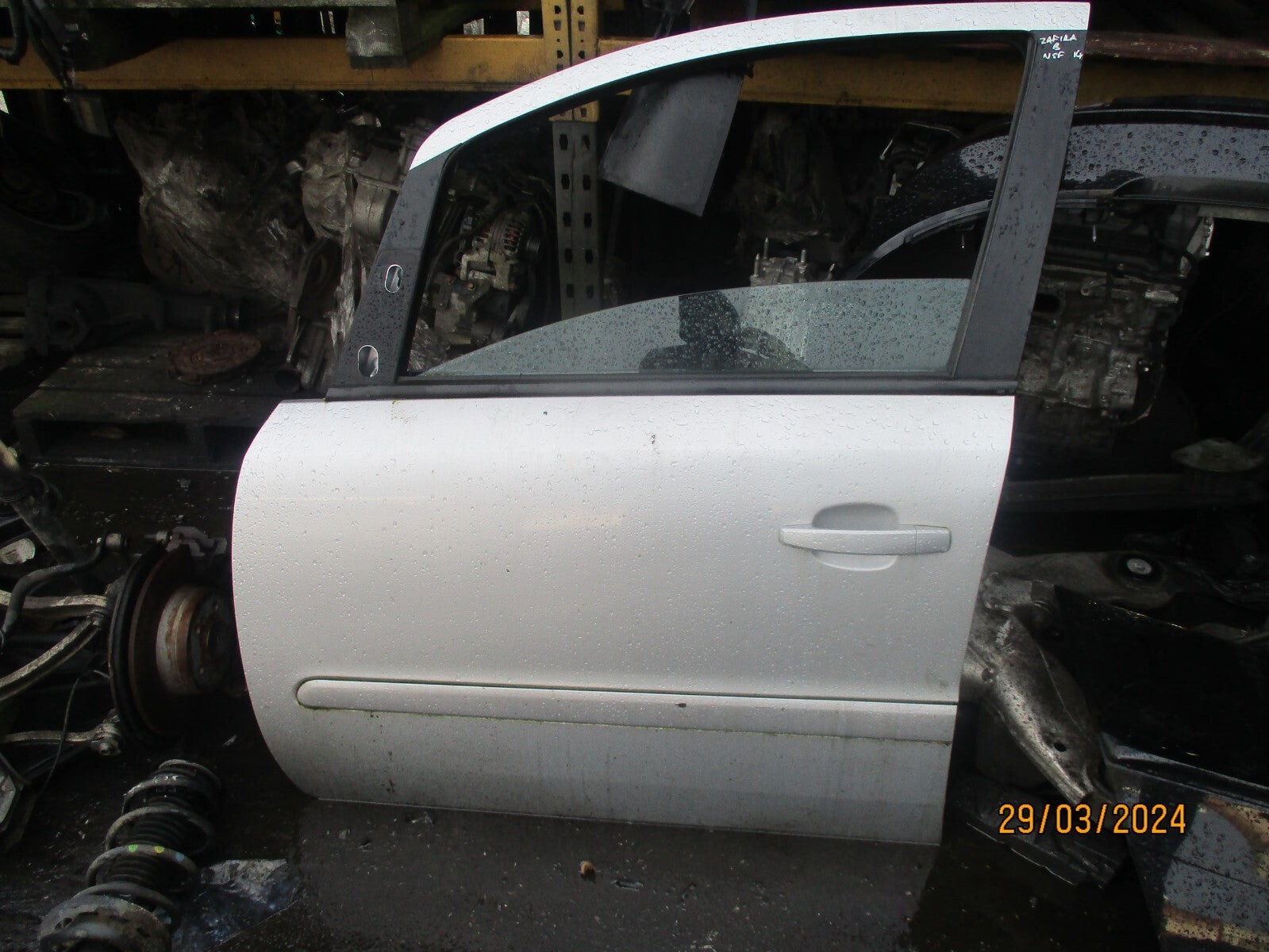 VAUXHALL ZAFIRA B 2014 NSF PASSENGER SIDE FRONT COMPLETE DOOR SILVER