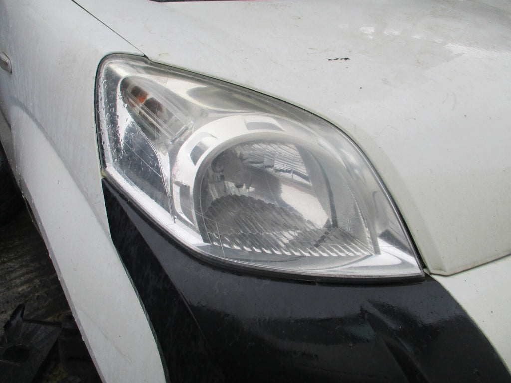 2015 PEUGEOT BIPPER MK1 OSF DRIVER SIDE FRONT HEADLIGHT HEADLAMP