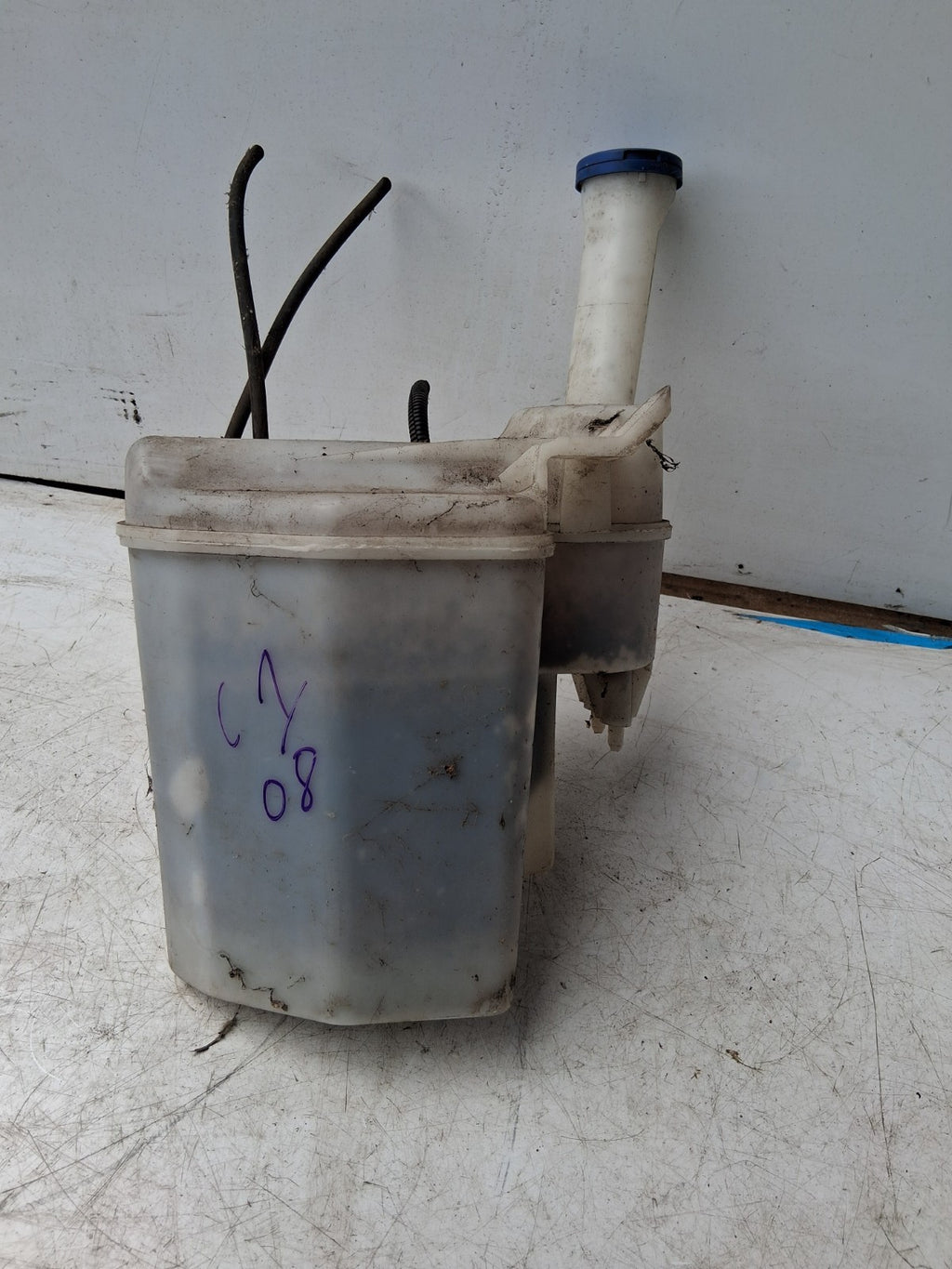 2008 CITROEN C1 MK1 FRONT WINDSCREEN WASHER WATER BOTTLE TANK