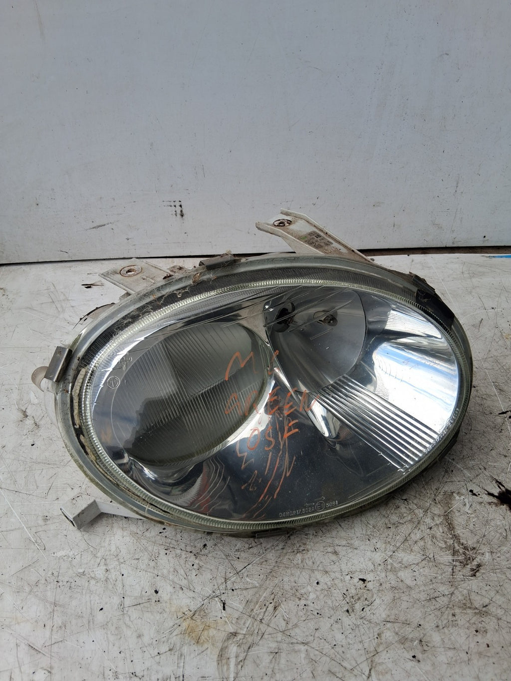 1996 MG F OSF DRIVER SIDE FRONT HEADLIGHT XBC104020