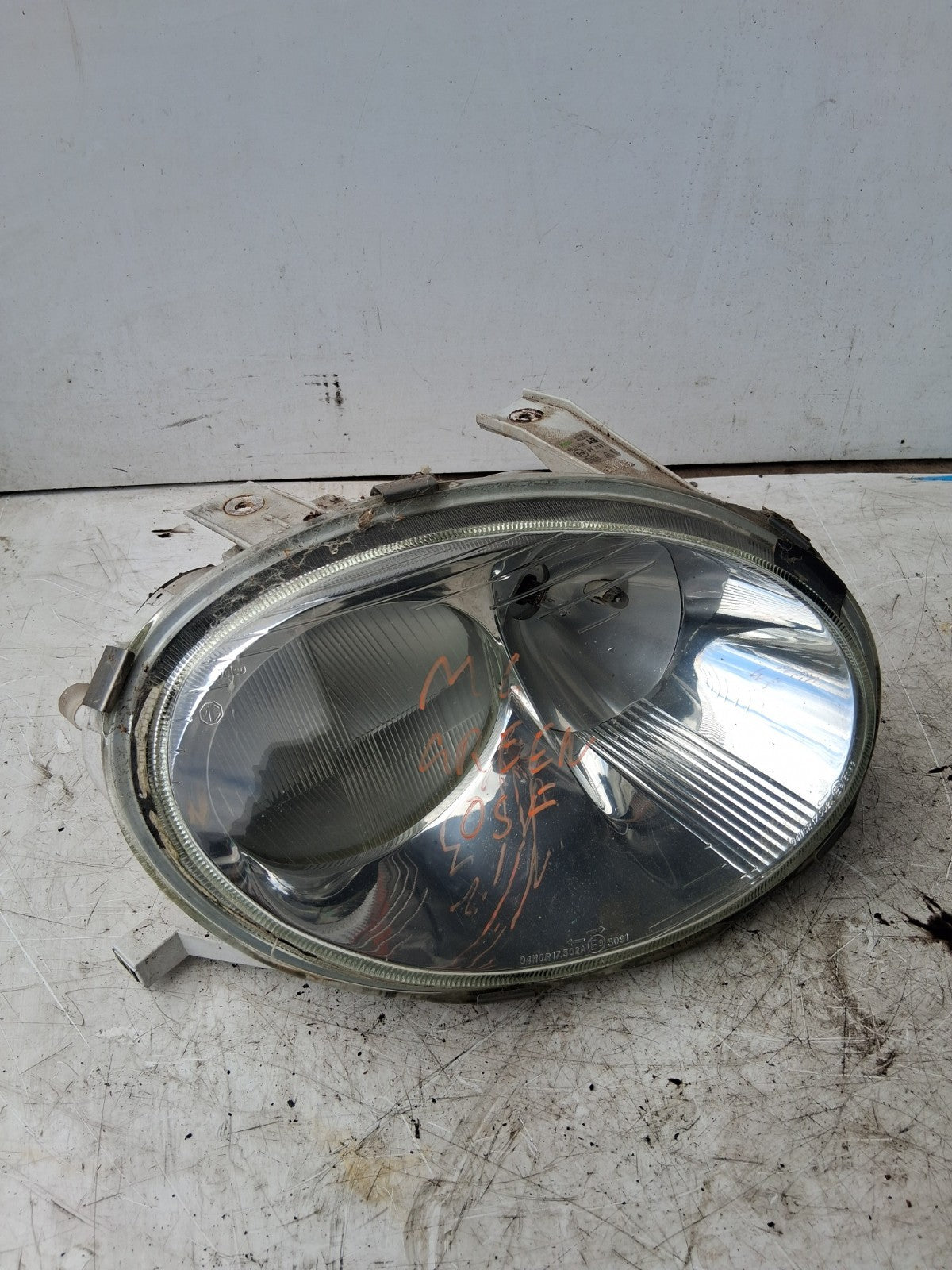 1996 MG F OSF DRIVER SIDE FRONT HEADLIGHT XBC104020