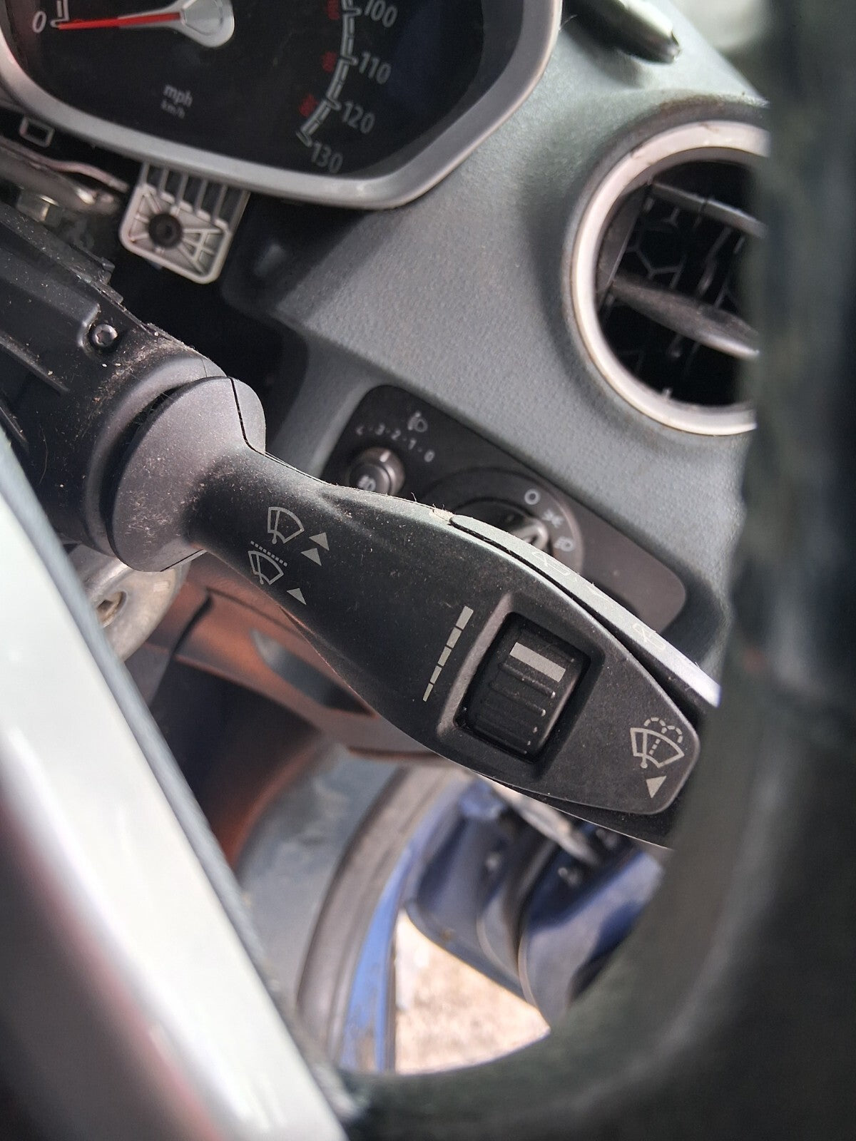 2010 FORD FIESTA MK7 INDICATOR WIPER STALK SWITCH WITH SQUIB