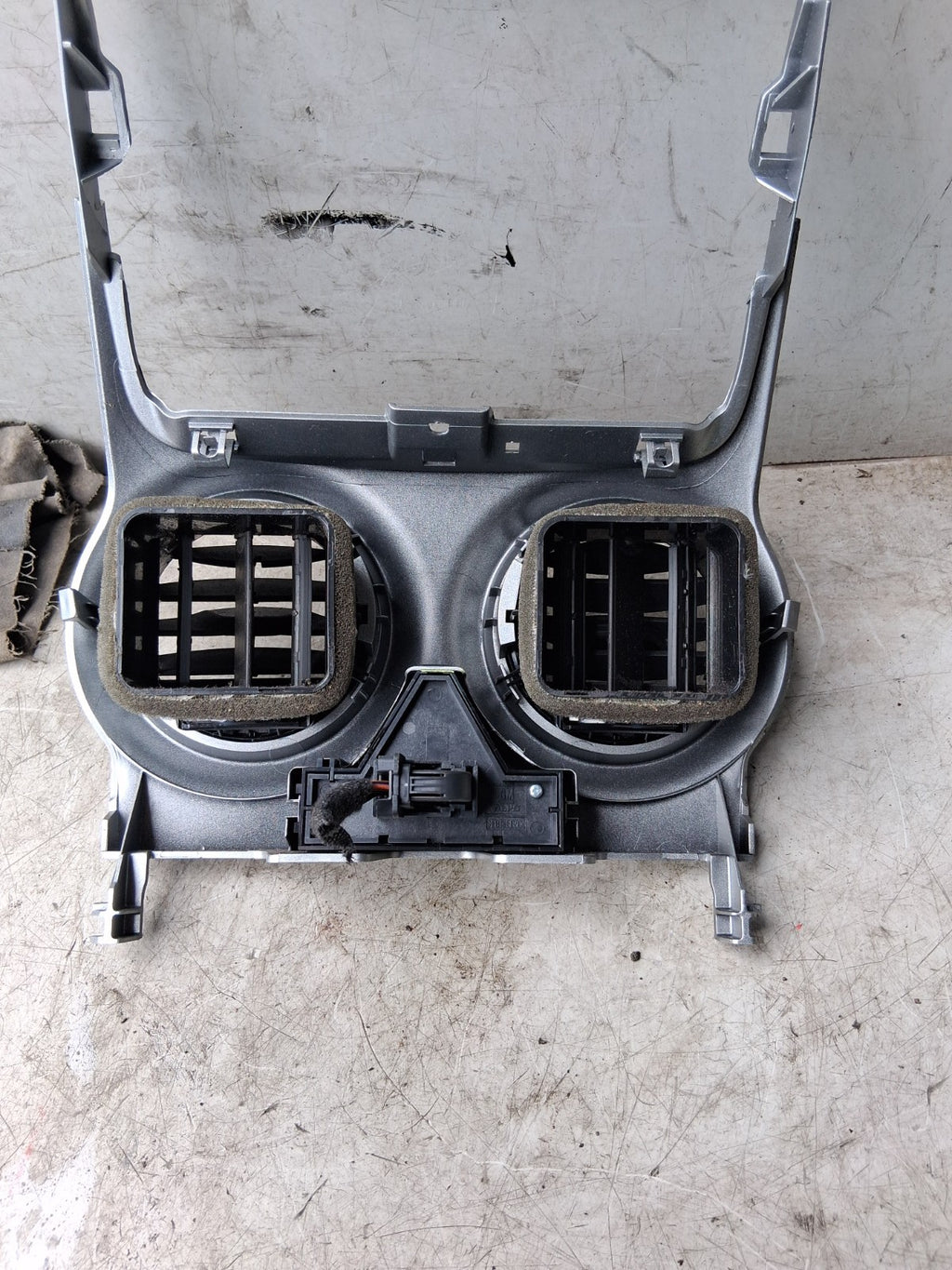 VAUXHALL CORSA D 2011 FRONT DASHBOARD CENTRE AIR VENT & HAZARD SWITCH 460029937