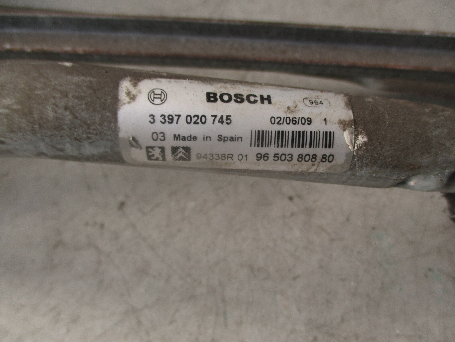 2007 PEUGEOT 207 FRONT WINDSCREEN WIPER MOTOR & LINKAGE 94338R01