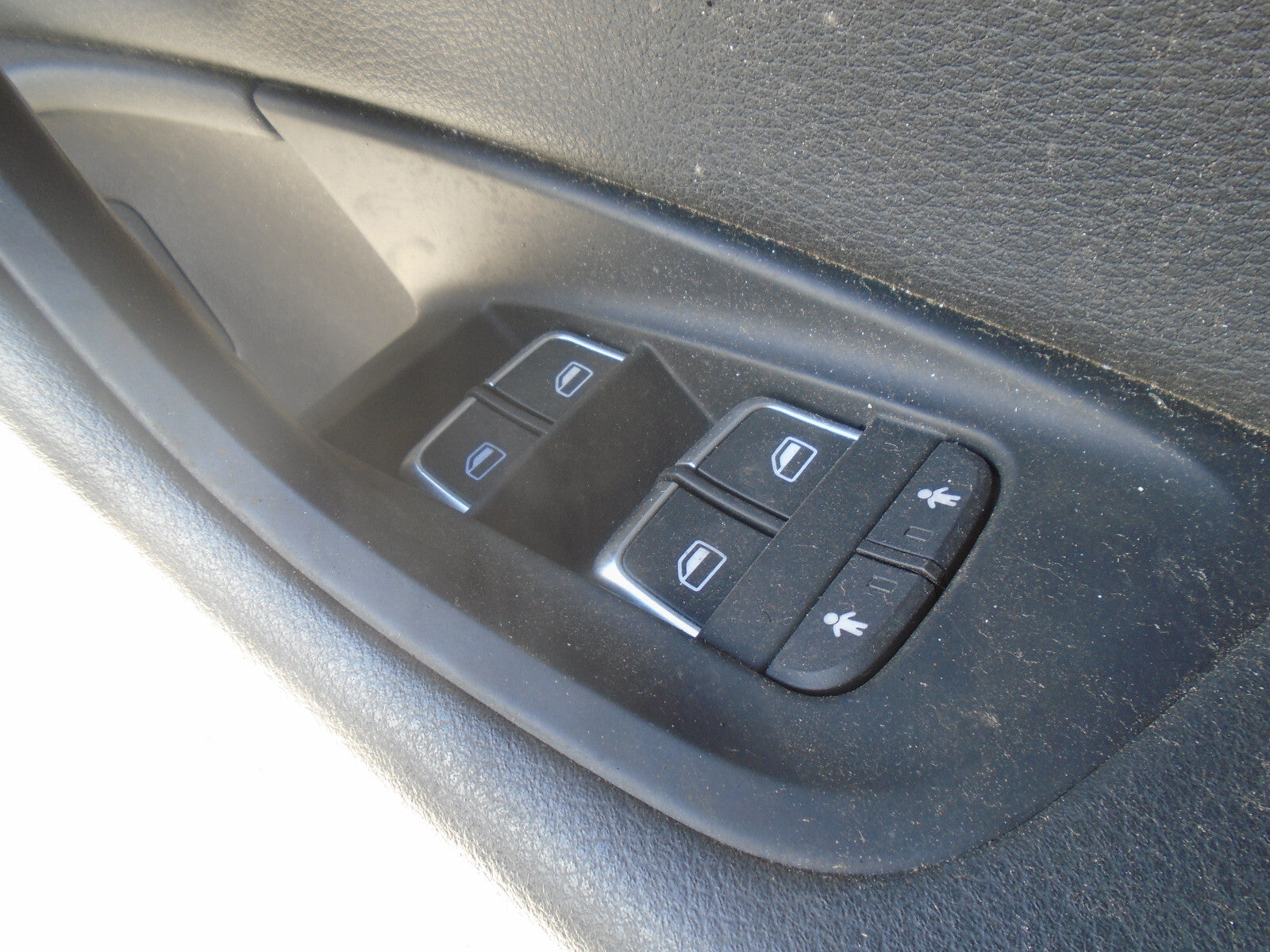 VAUXHALL MOKKA 2013 OSF DRIVER SIDE FRONT COMPLETE DOORCARD