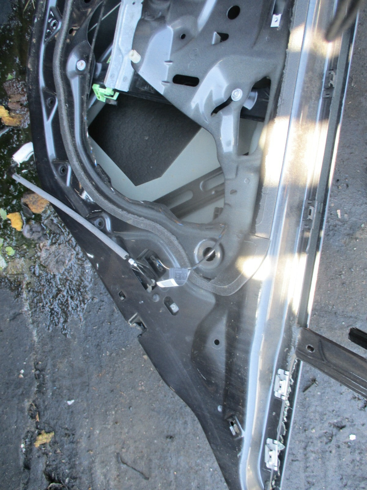 BMW 1 SERIES E87 2006 BARE OSR DRIVER SIDE REAR DOOR SHELL FRAME GREY