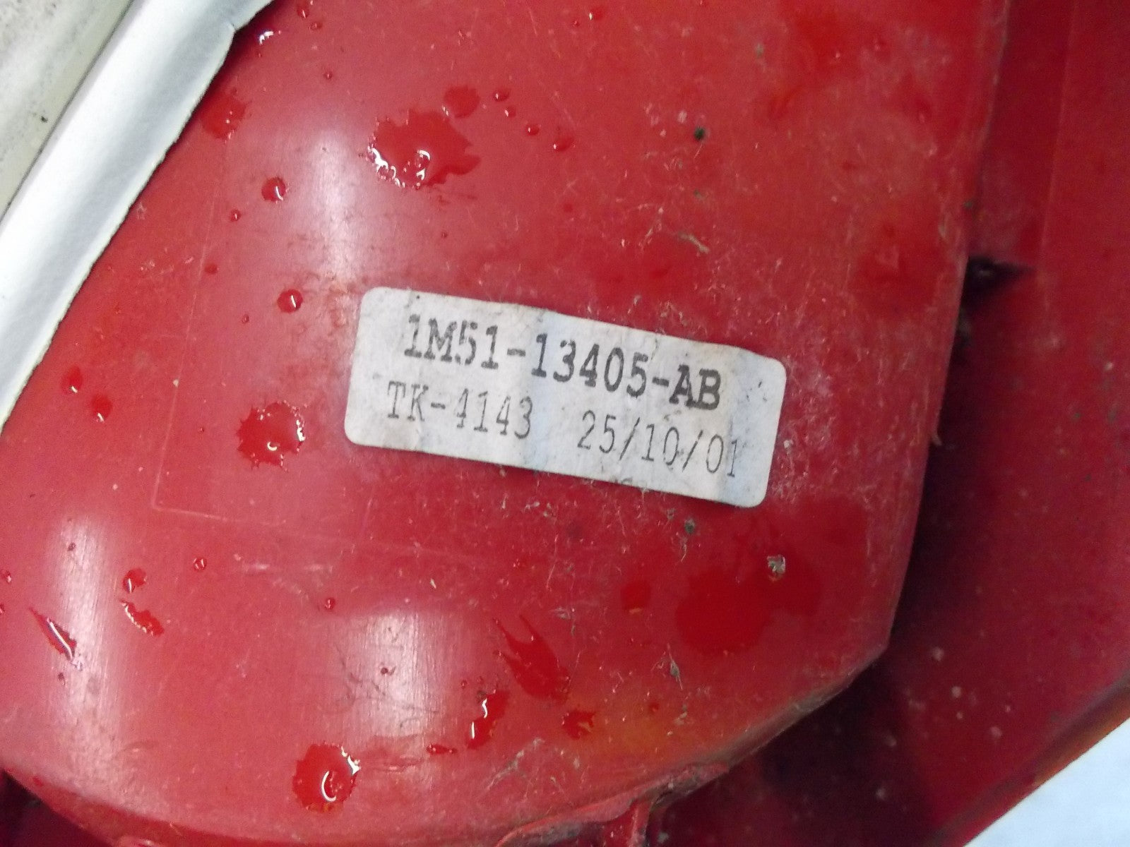 2004  FORD FOCUS MK1 HATCHBACK NSR PASSENGER REAR TAIL LIGHT LAMP 1M5113405AB