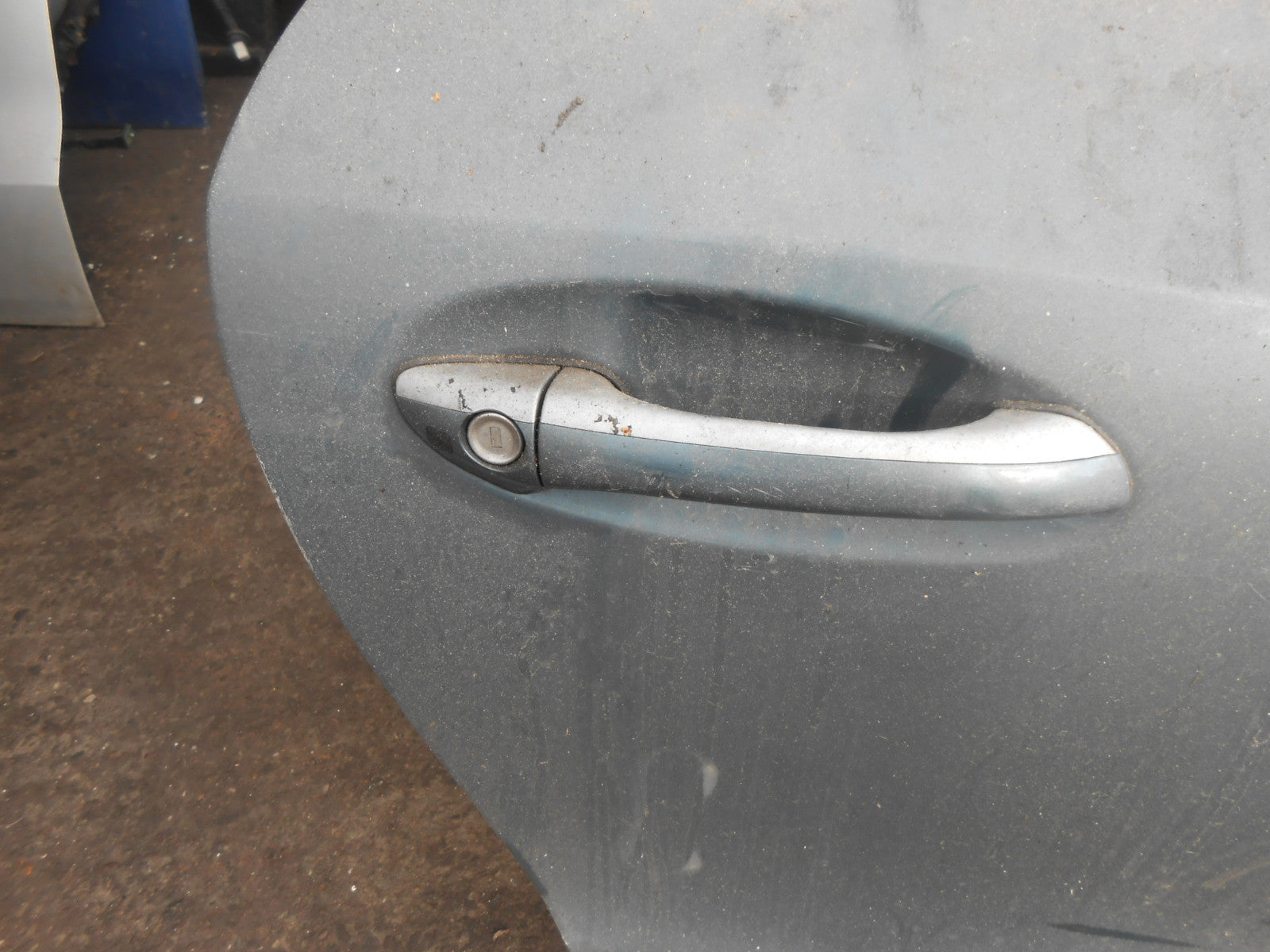 MERCEDES SL R230 2005 PRE FACELIFT OS DRIVER SIDE BARE DOOR SHELL GREEN BLUE
