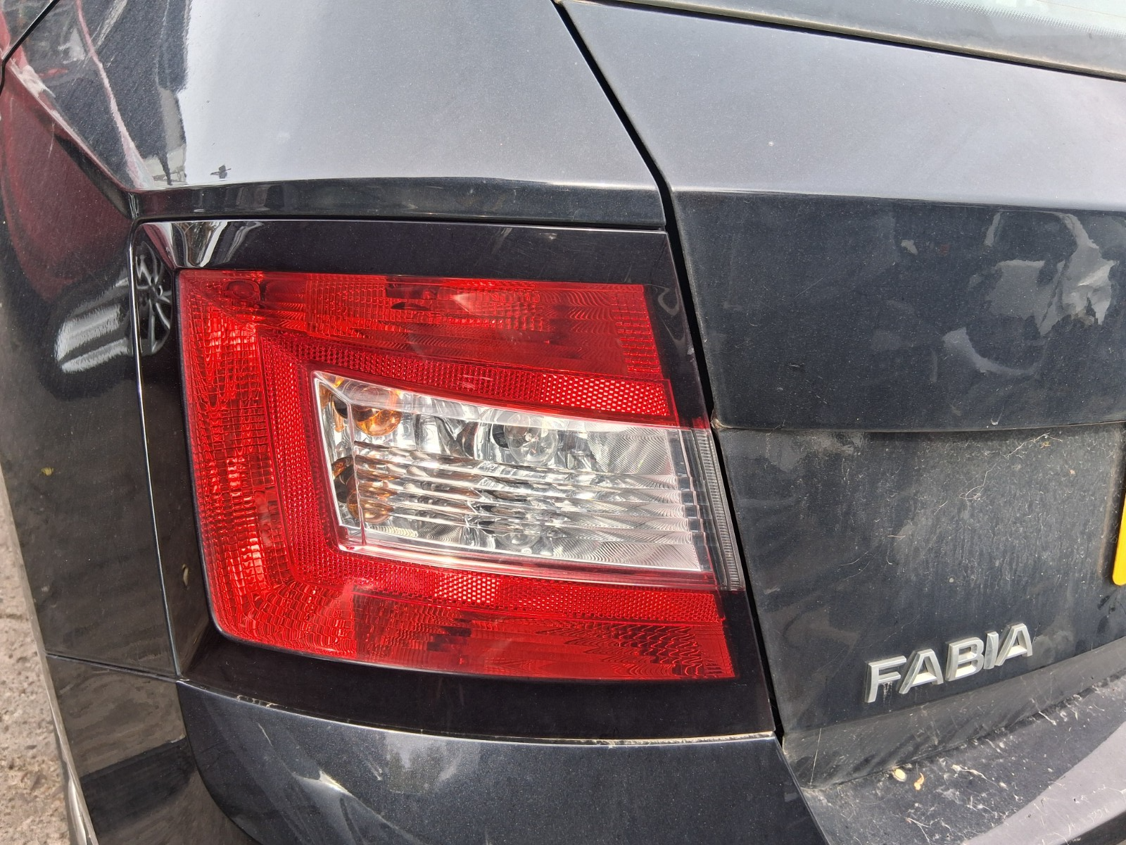 2020 SKODA FABIA MK3 NJ HATCHBACK NSR PASSENGER SIDE REAR LEFT TAIL LIGHT
