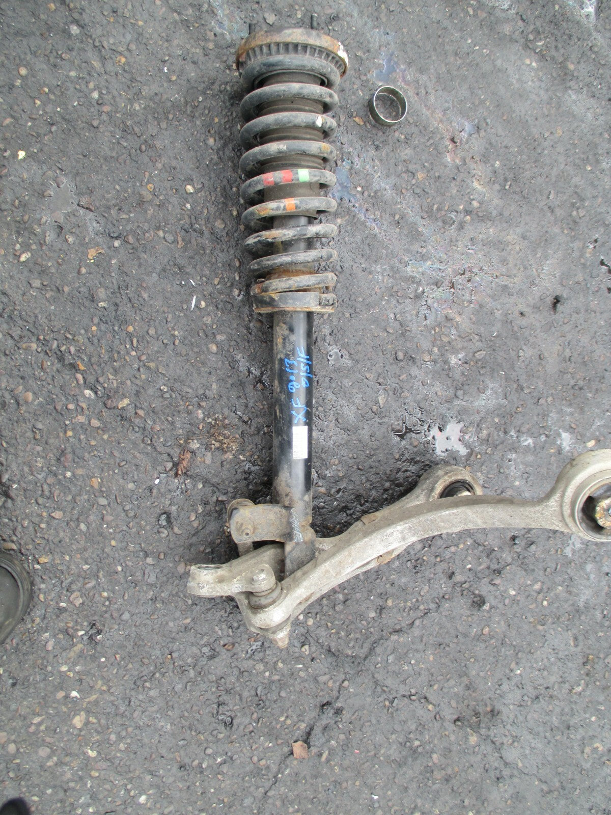 JAGUAR XF 2013 OSF DRIVER SIDE FRONT BRAKE DISC CALIPER HUB SUPPORT ARM