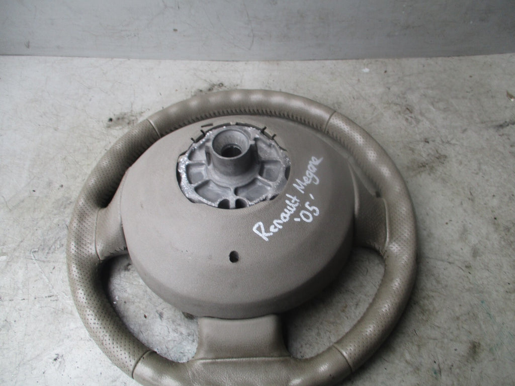 2005 RENAULT MEGANE  STEERING WHEEL 8200106306