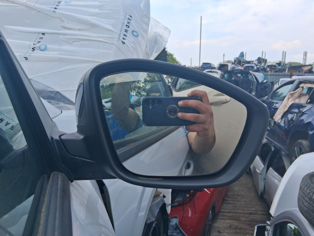 PEUGEOT 208 MK2 2025 OSF DRIVER SIDE FRONT MANUALFOLD WING MIRROR