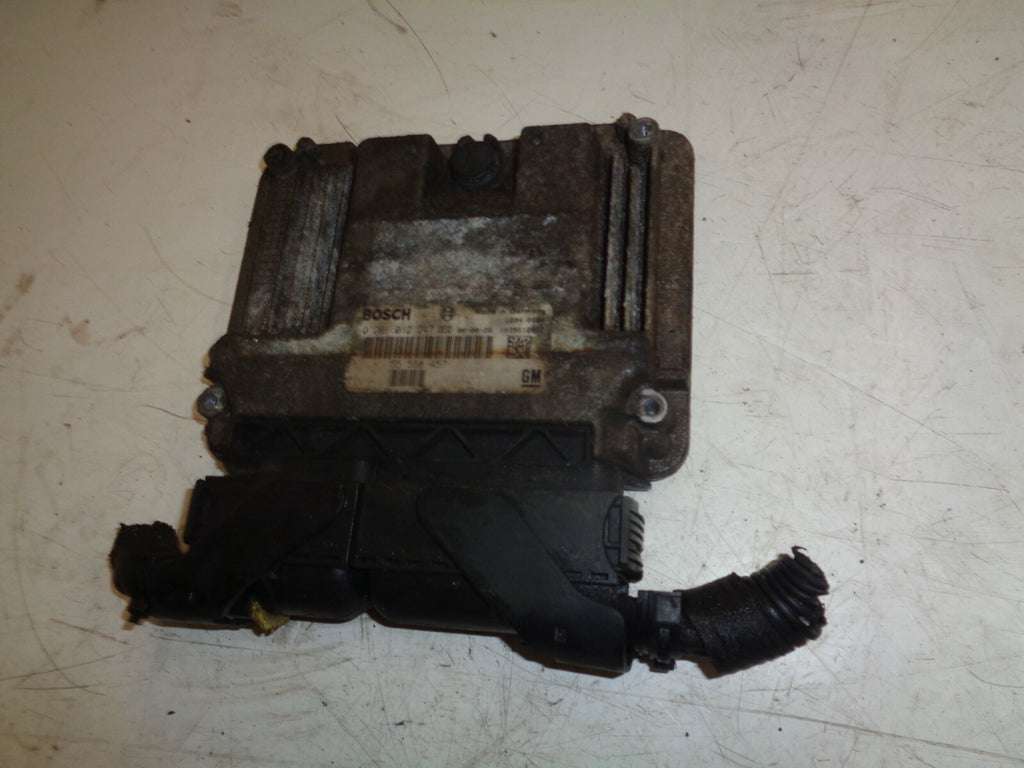 SAAB 9-3 93 2006 MK2 1.9 TDI DIESEL ENGINE ECU CONTROL MODULE UNIT 55558457