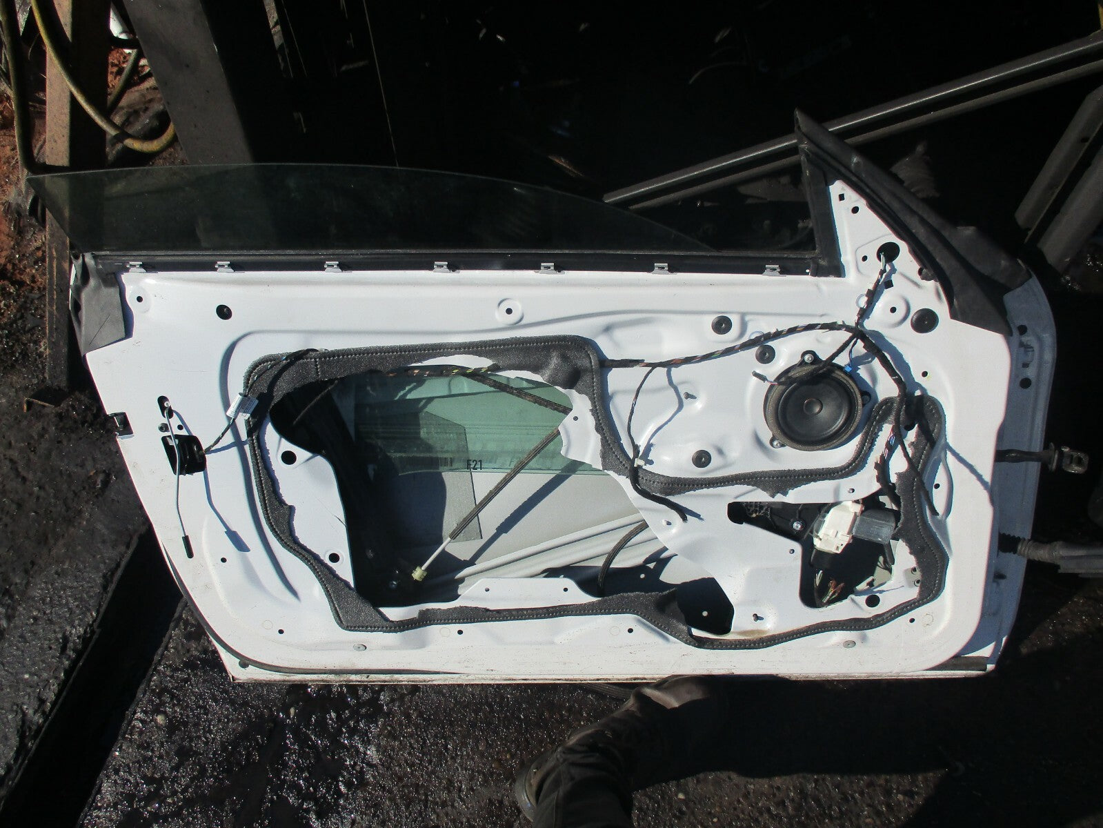 BMW 1 SERIES F21 3 DOOR NSF PASSENGER SIDE FRONT BARE DOOR WHITE (DAMAGED)