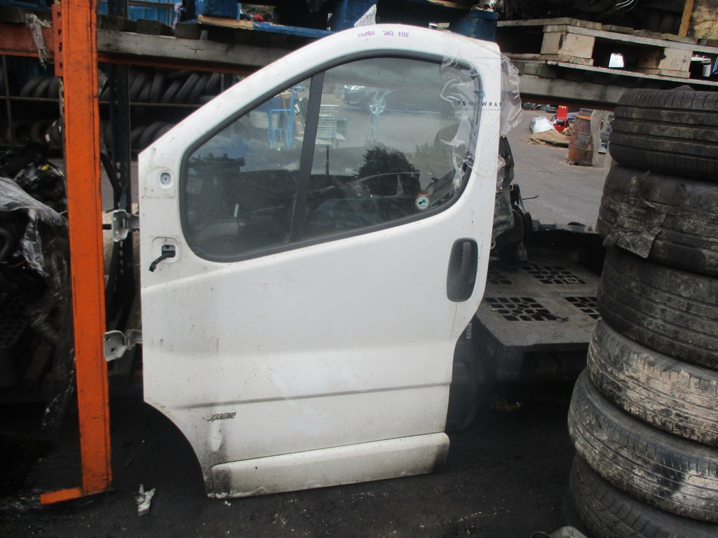 VAUXHALL VIVARO 2013 NSF PASSENGER SIDE FRONT COMPLETE DOOR WHITE