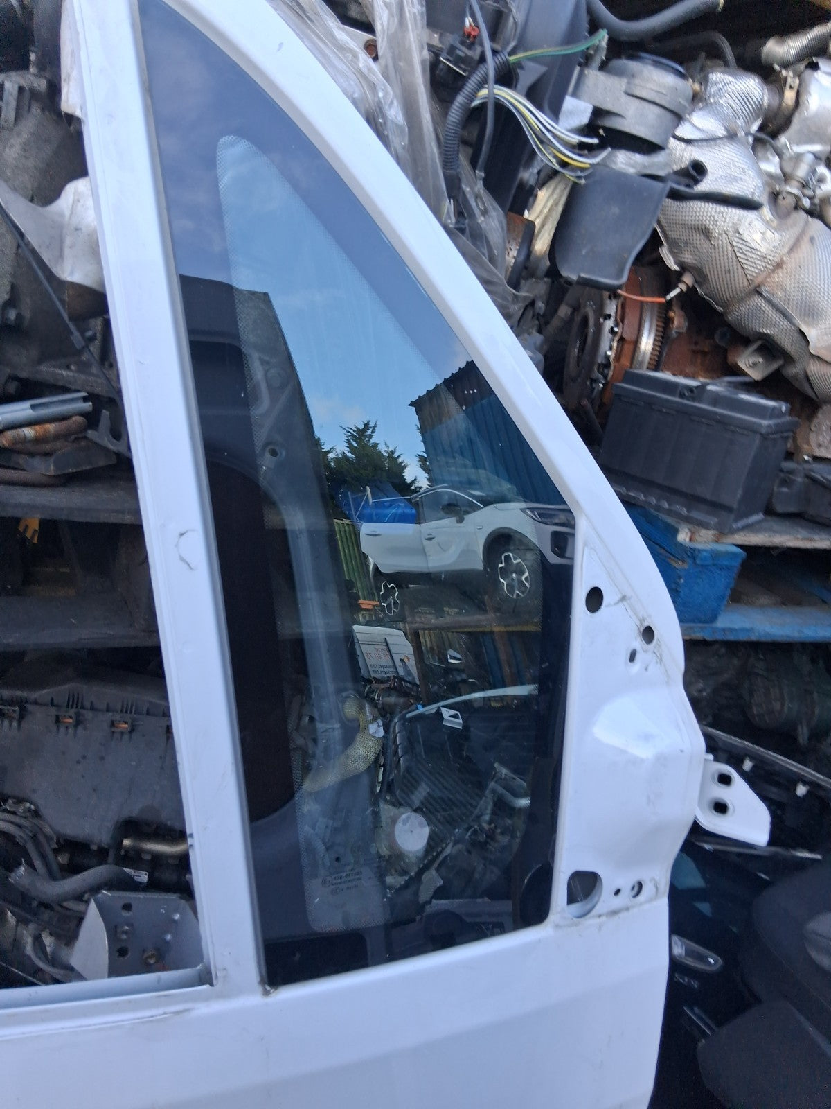 2023 VAUXHALL MOVANO C MK3 OSF DRIVER SIDE FRONT RIGHT BARE DOOR WHITE