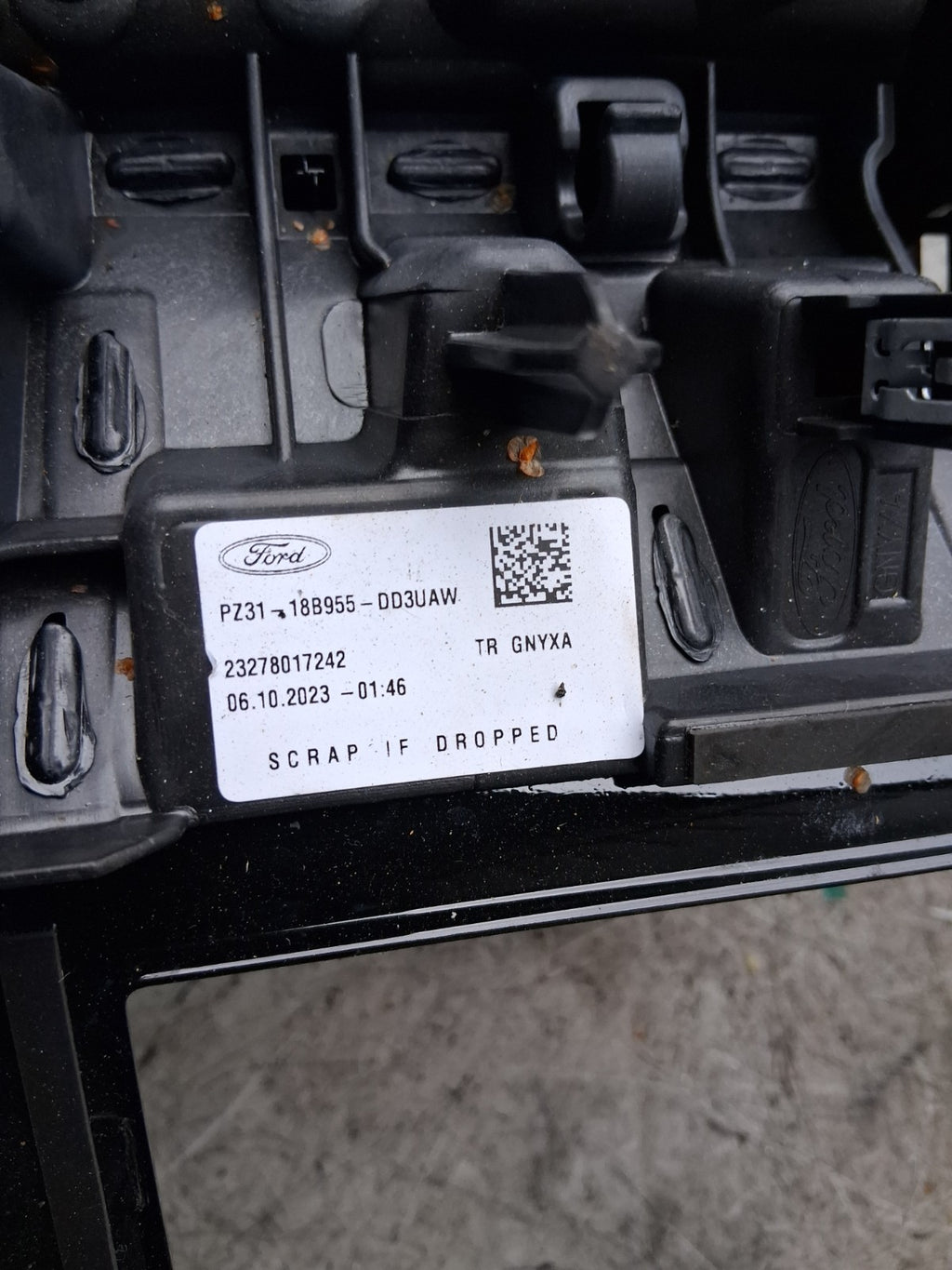 2024 FORD TRANSIT CUSTOM MK2 DISPLAY SCREEN TRIM METAL FRAME PZ3118B955DD3UAW