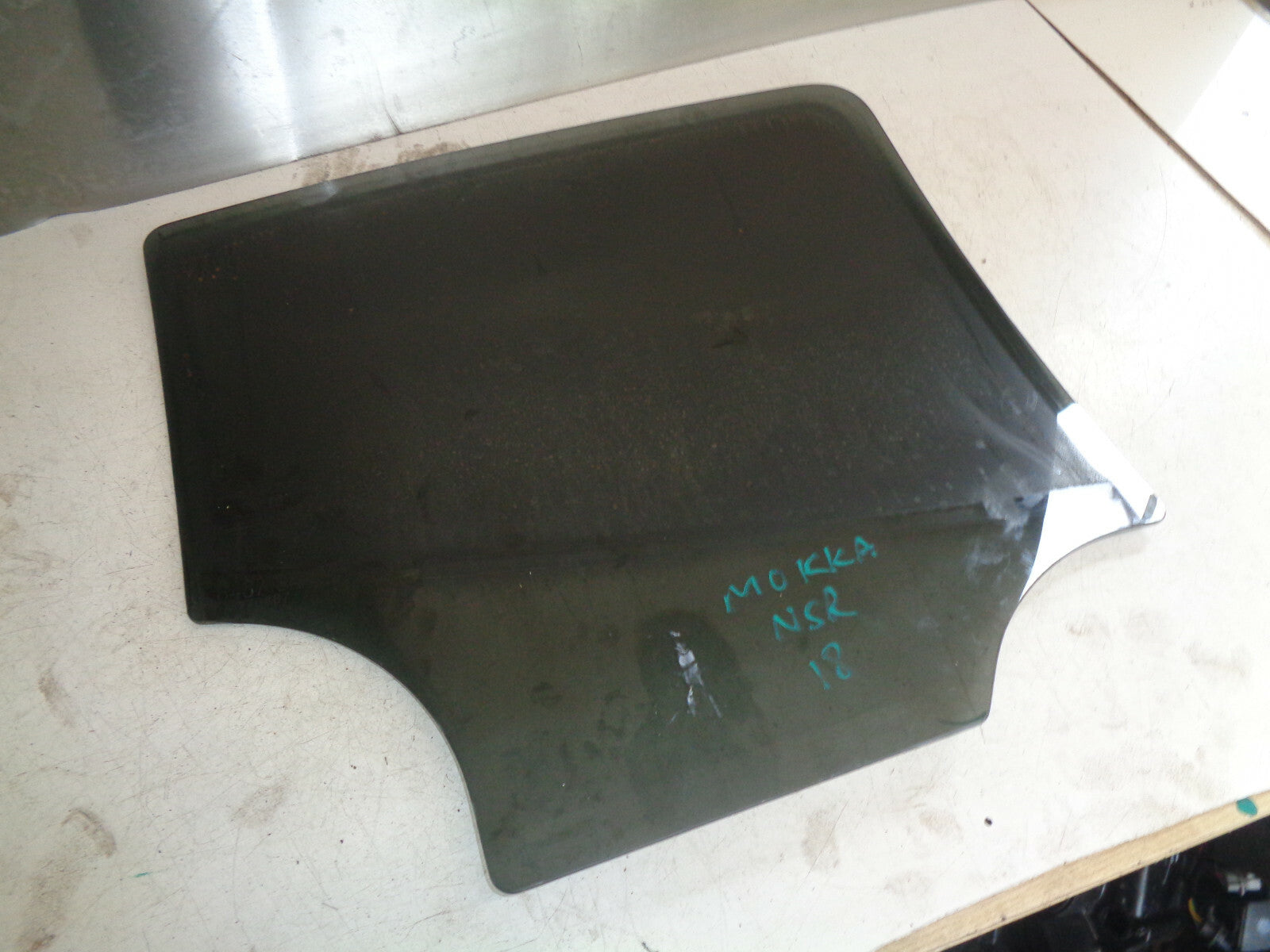 VAUXHALL MOKKA X 2018 NSR PASSENGER SIDE REAR DOOR WINDOW GLASS