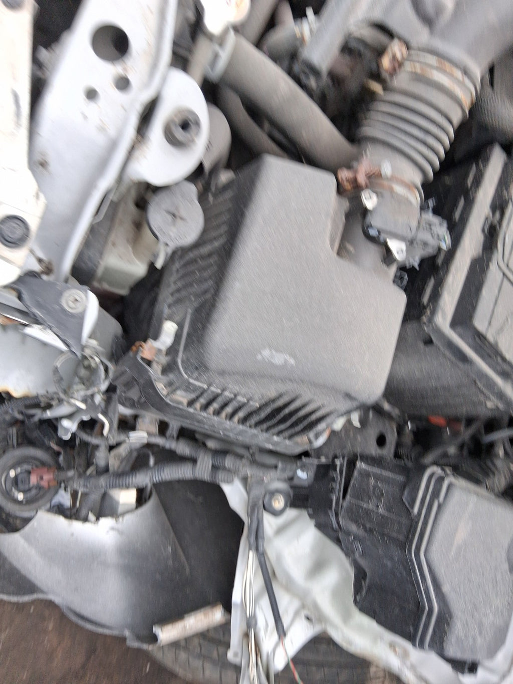 TOYOTA YARIS MK3 2019 1.5 DIESEL AIR FILTER BOX