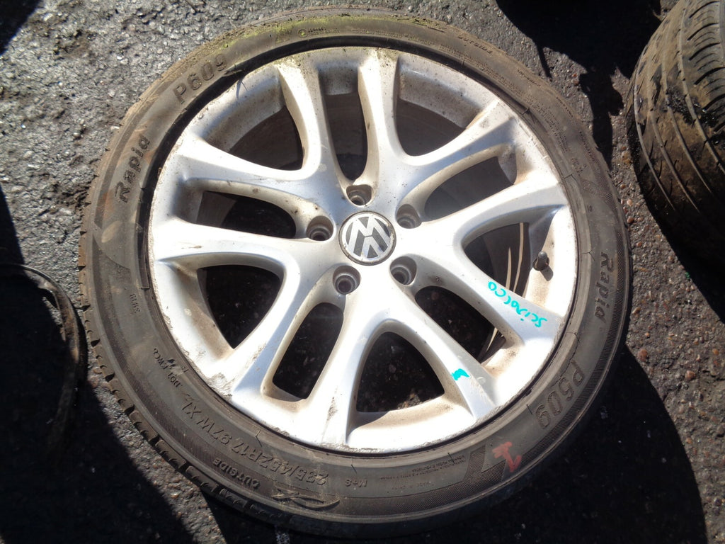 VW VOLKSWAGEN SCIROCCO 2011 17 INCH ALLOY WHEEL WITH TYRE 235/45R17