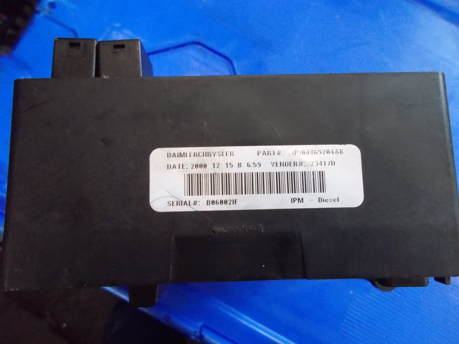2001 CHRYSLER VOYAGER FUSE & RELAY BOX 04869204AK