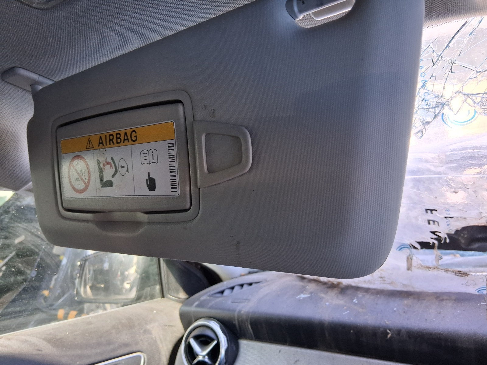 2019 MERCEDES BENZ GLA 180 X156 NSF PASSENGER SIDE FRONT LEFT SUN VISOR SHADE