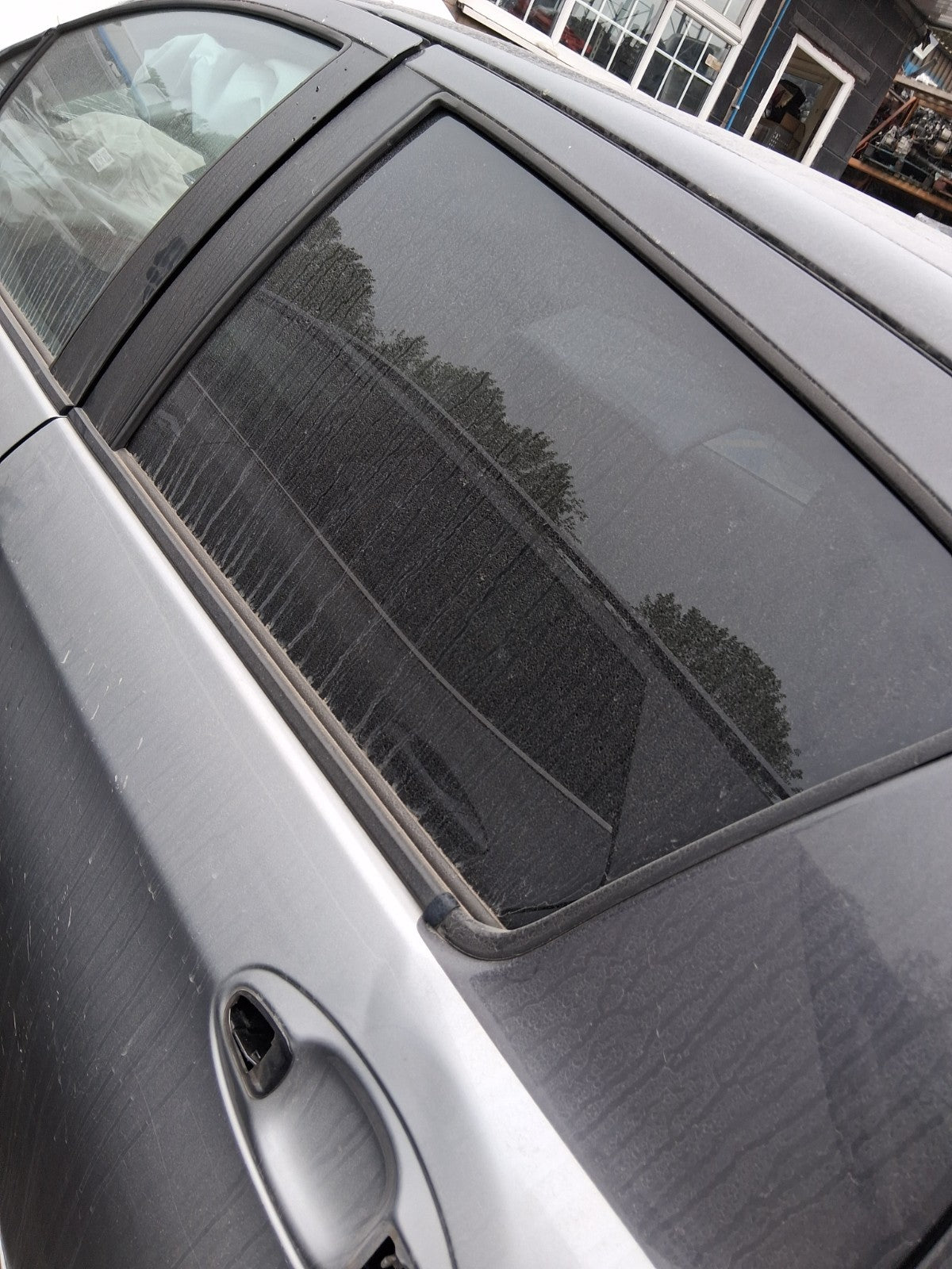 TOYOTA YARIS MK3 2019 NSR PASSENGER SIDE REAR WINDOW GLASS