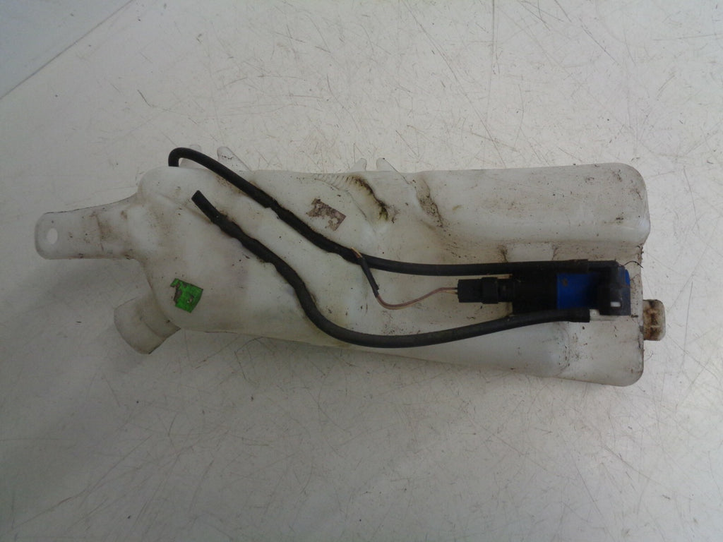 RENAULT CLIO 2008 MK3 WINDSCREEN WASHER WATER BOTTLE & PUMP 7701058023