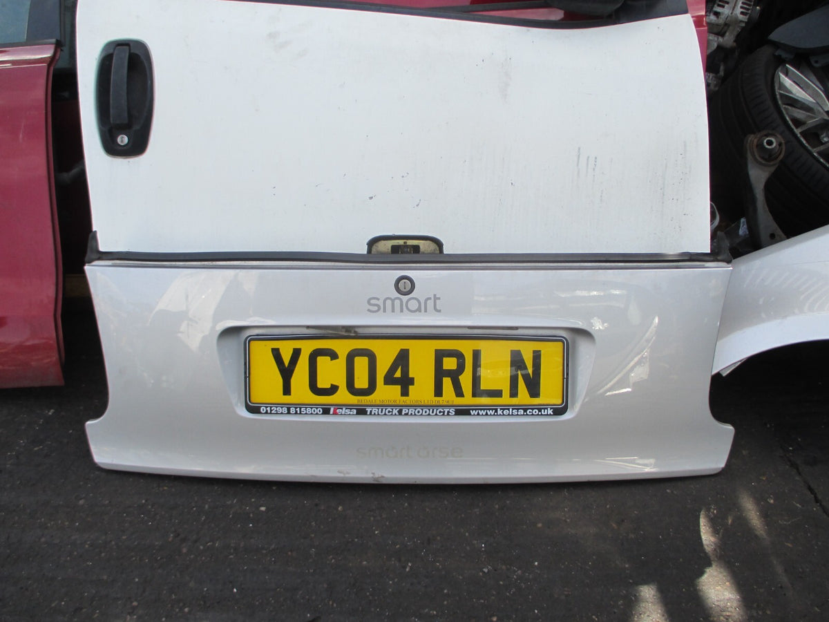 SMART CITY FORTWO COMPLETE LOWER TAILGATE BOOT HATCH SILVER
