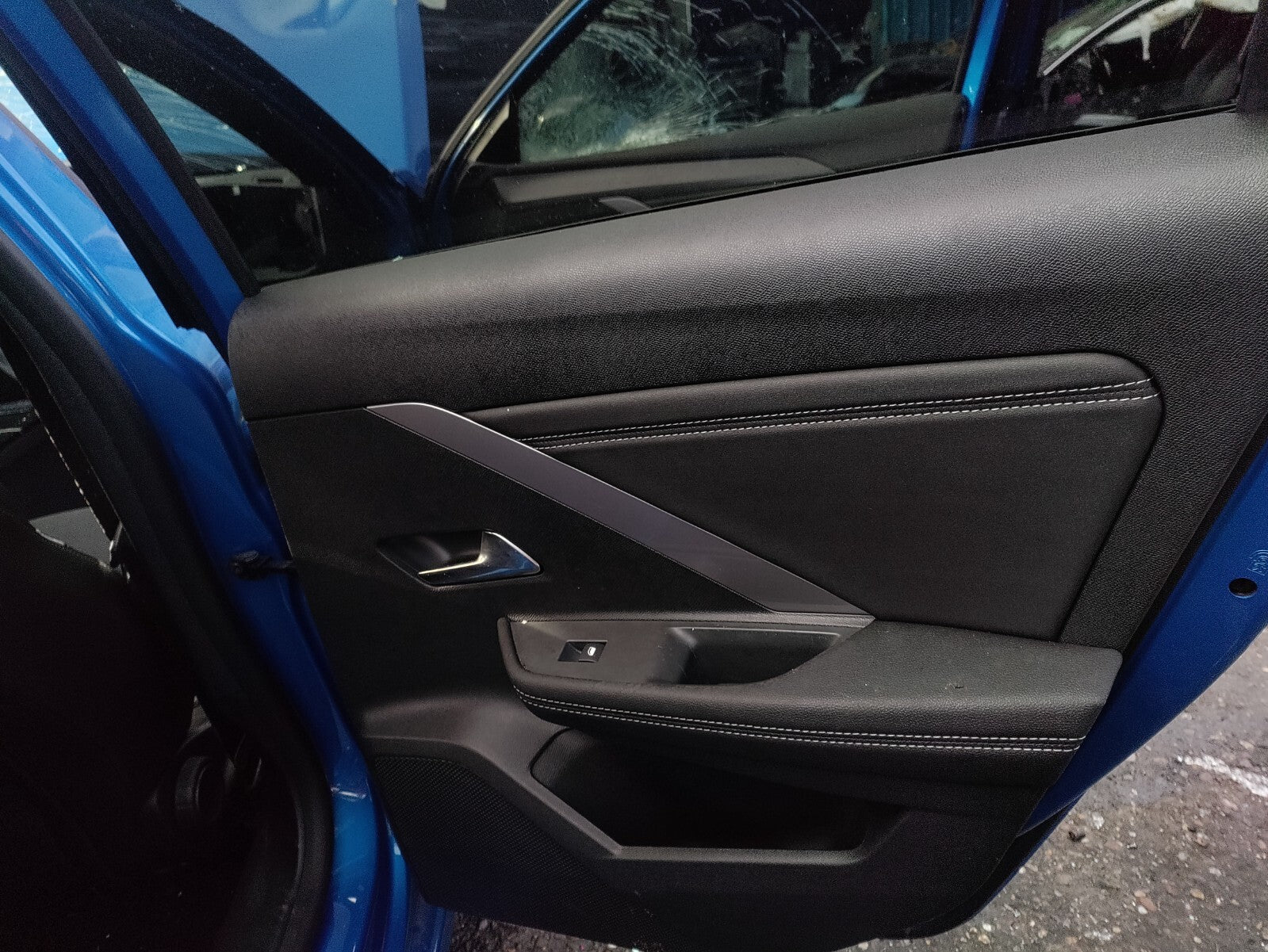 2024 VAUXHALL ASTRA L ESTATE OSR PASSENGER REAR DOOR CARD