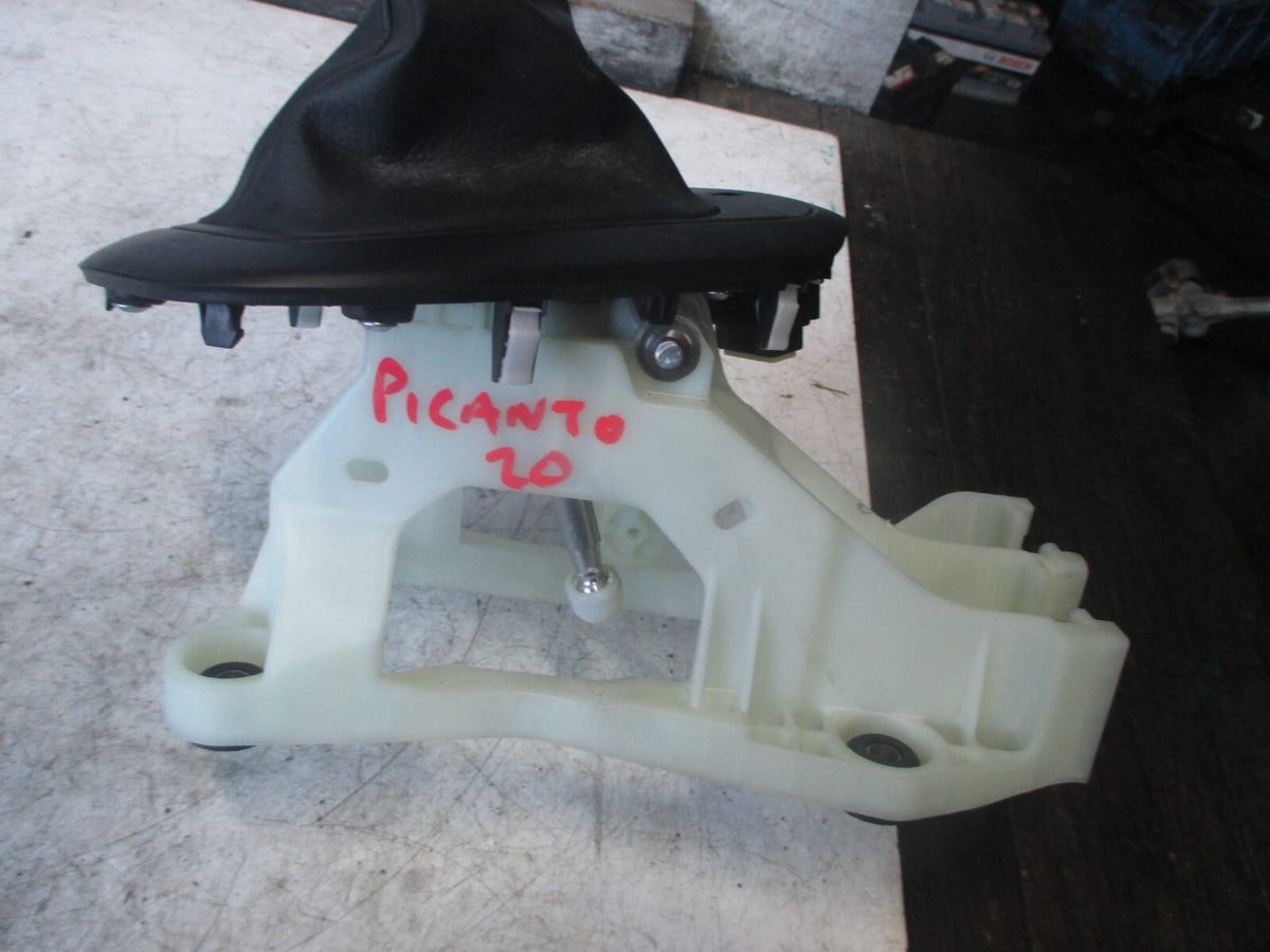 KIA PICANTO MK3 2020 5 SPEED MANUAL GEARSTICK GEARSHIFTER 84650G6910