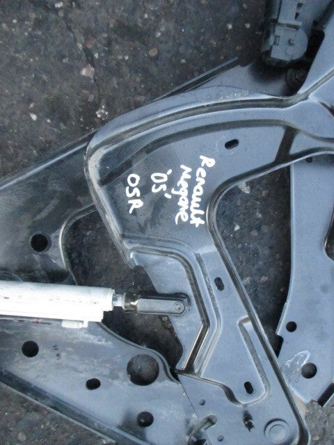 2005 RENAULT MEGANE OSR DRIVER SIDE REAR RIGHT CONVERTIBLE ROOF HINGE 8200468712