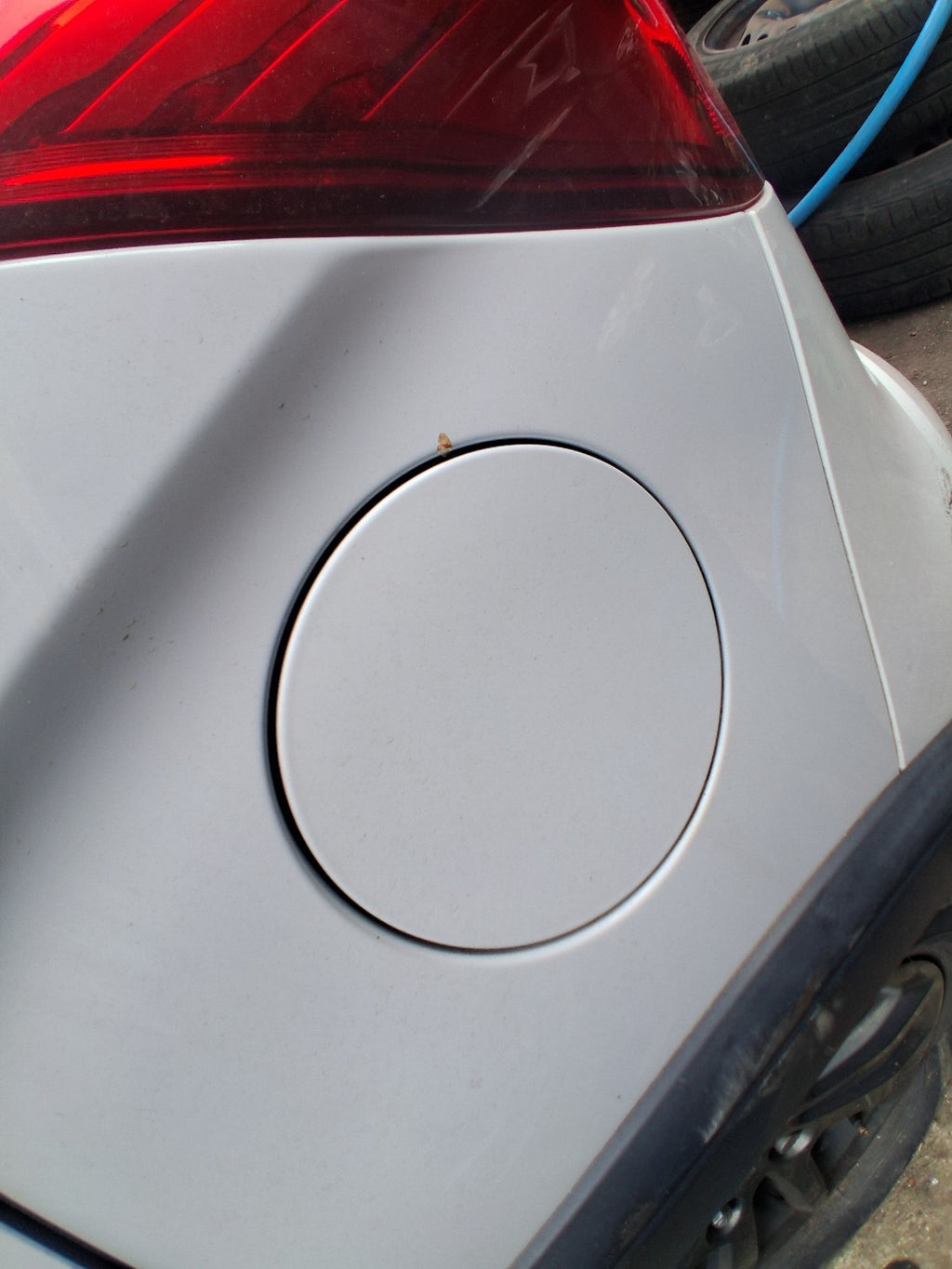 2018 FORD KA + PLUS MK3 HATCHBACK FUEL FILLER FLAP WHITE