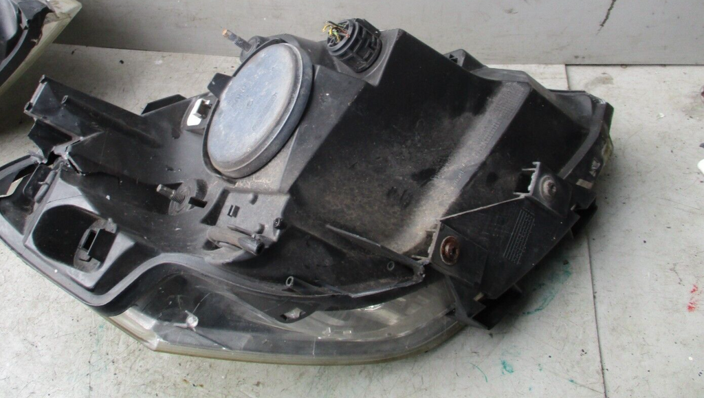 2015 PEUGEOT BIPPER FRONT HEADLIGHT HEADLAMP 45560509