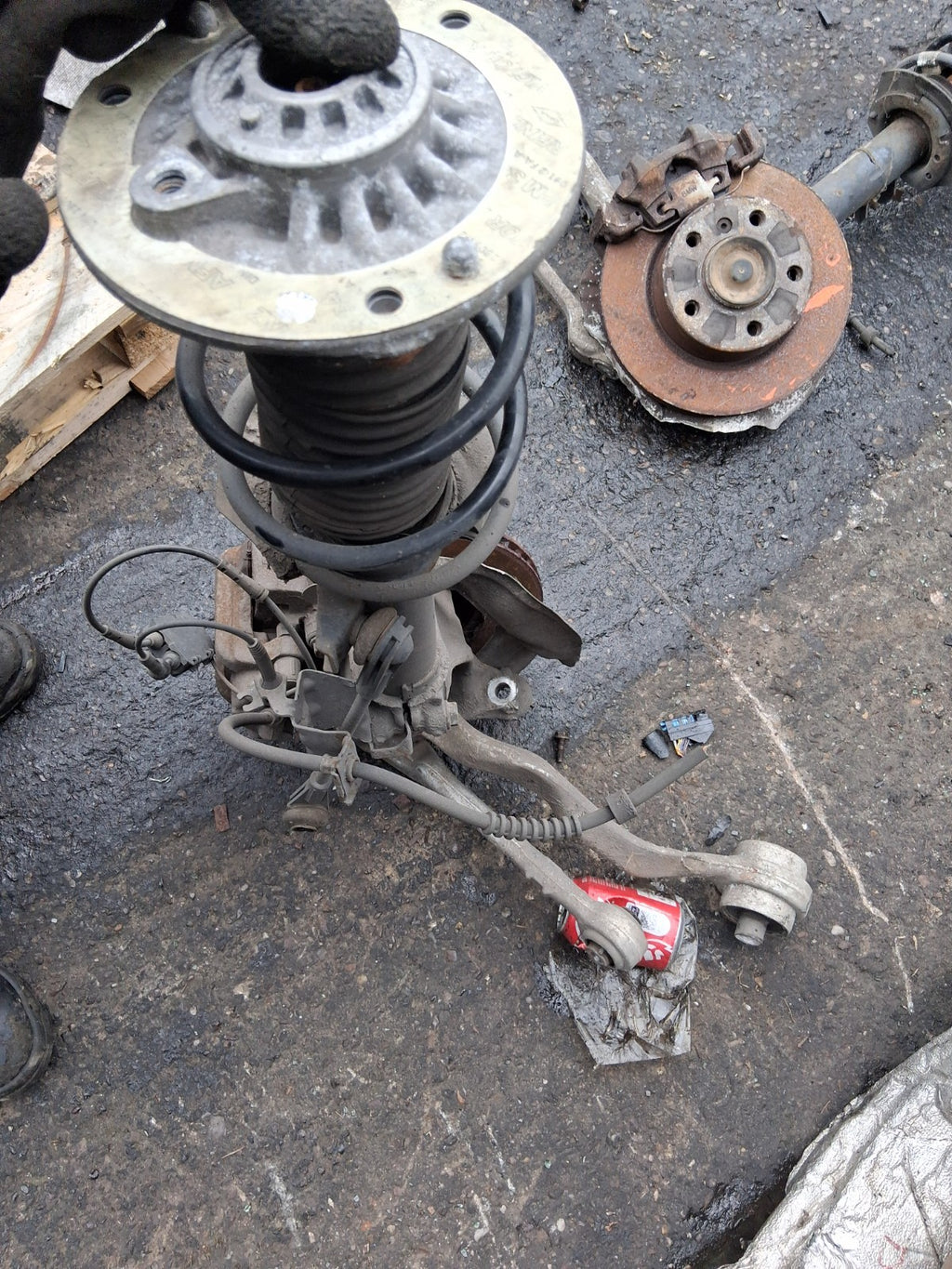 BMW 1 SERIES F20 2015 2.0 DIESEL NSF PASSENGER SIDE WHEEL HUB SHOCK LEG