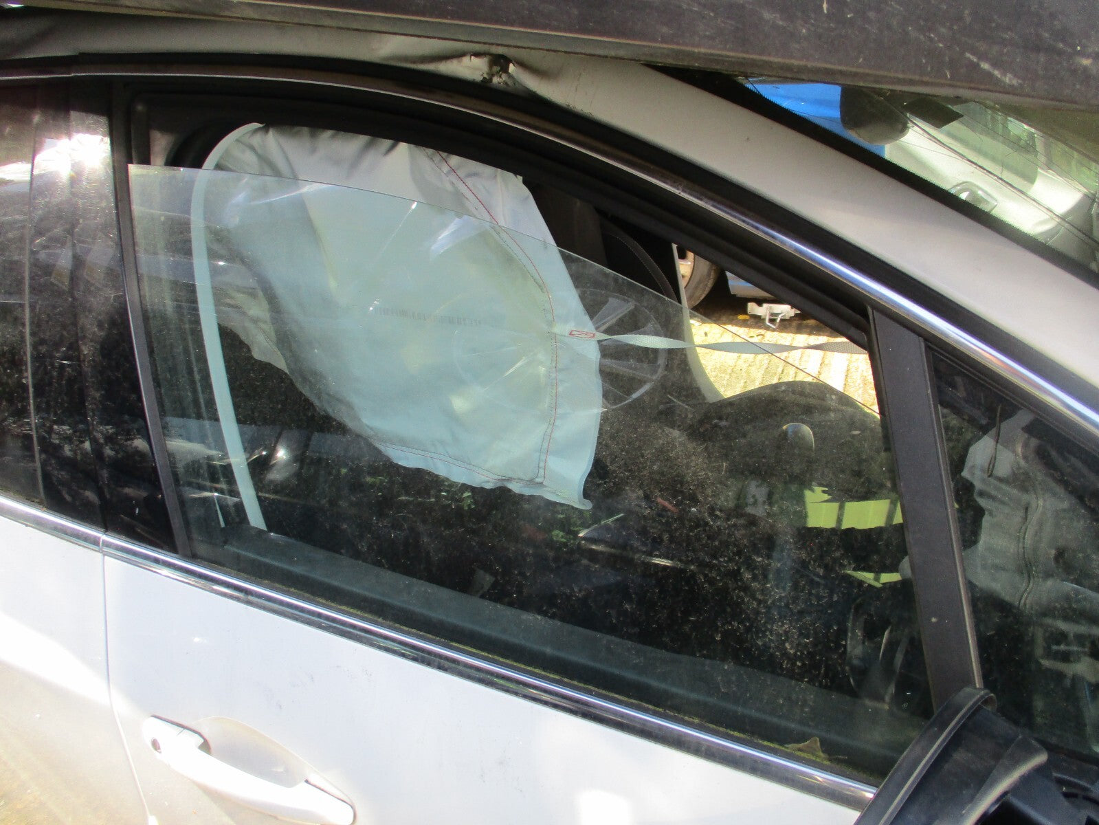 PEUGEOT 208 2017 5 DOOR OSF DRIVER SIDE FRONT DOOR WINDOW GLASS