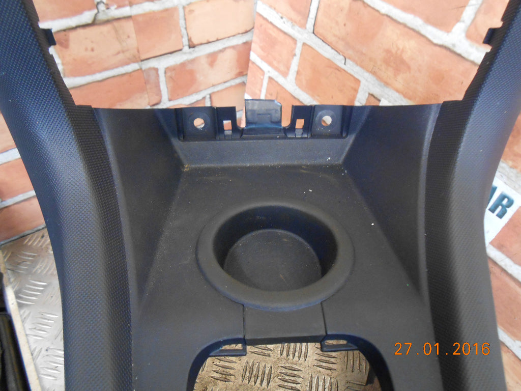 PEUGEOT 1007 2005 CENTRE CONSOLE GEARSTICK SURROUND WITH WINDOW SWITCHES 12V