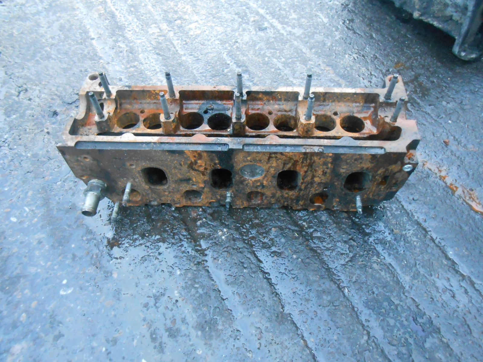 FORD FOCUS MK2 FOCUS C-MAX 1.8 TDCi (KKDA) BARE CAST IRON CYLINDER HEAD